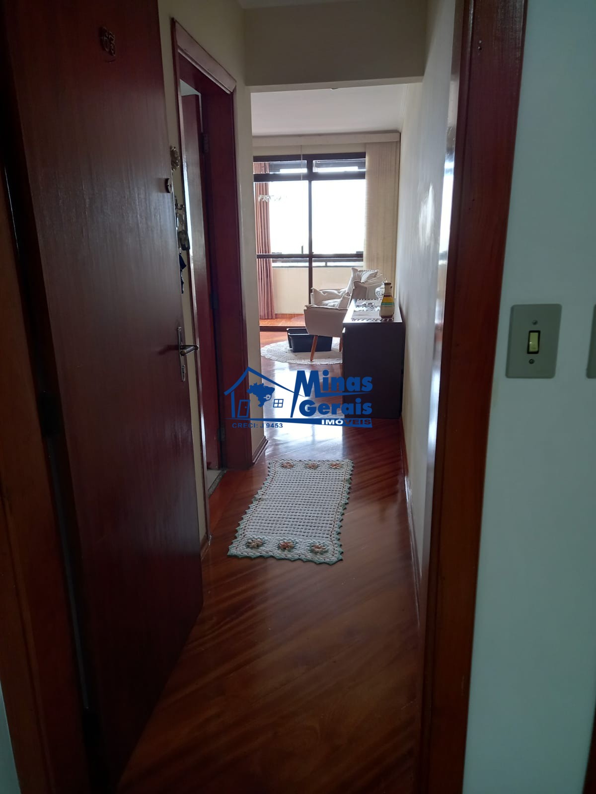 Apartamento à venda com 3 quartos, 107m² - Foto 12