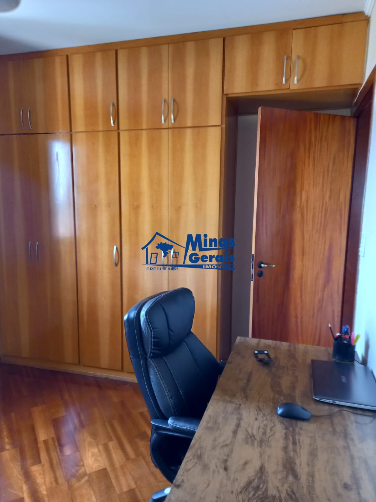 Apartamento à venda com 3 quartos, 107m² - Foto 17