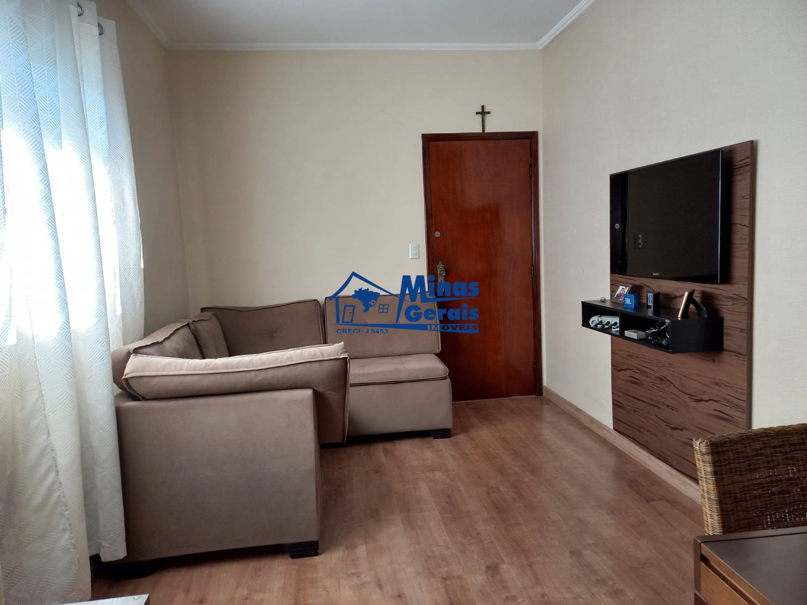 Casa à venda com 2 quartos, 92m² - Foto 2