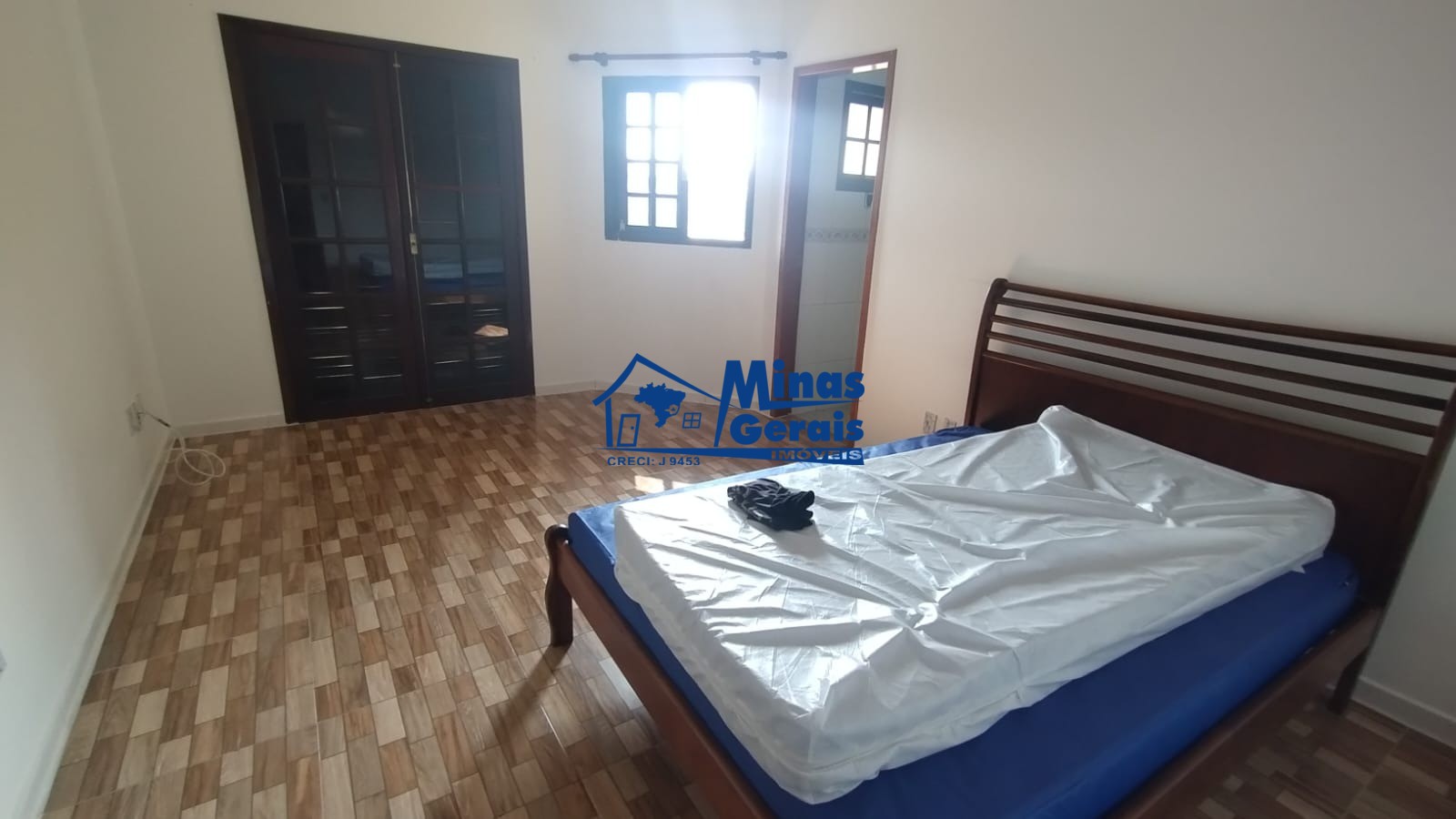 Casa à venda com 3 quartos, 102m² - Foto 10