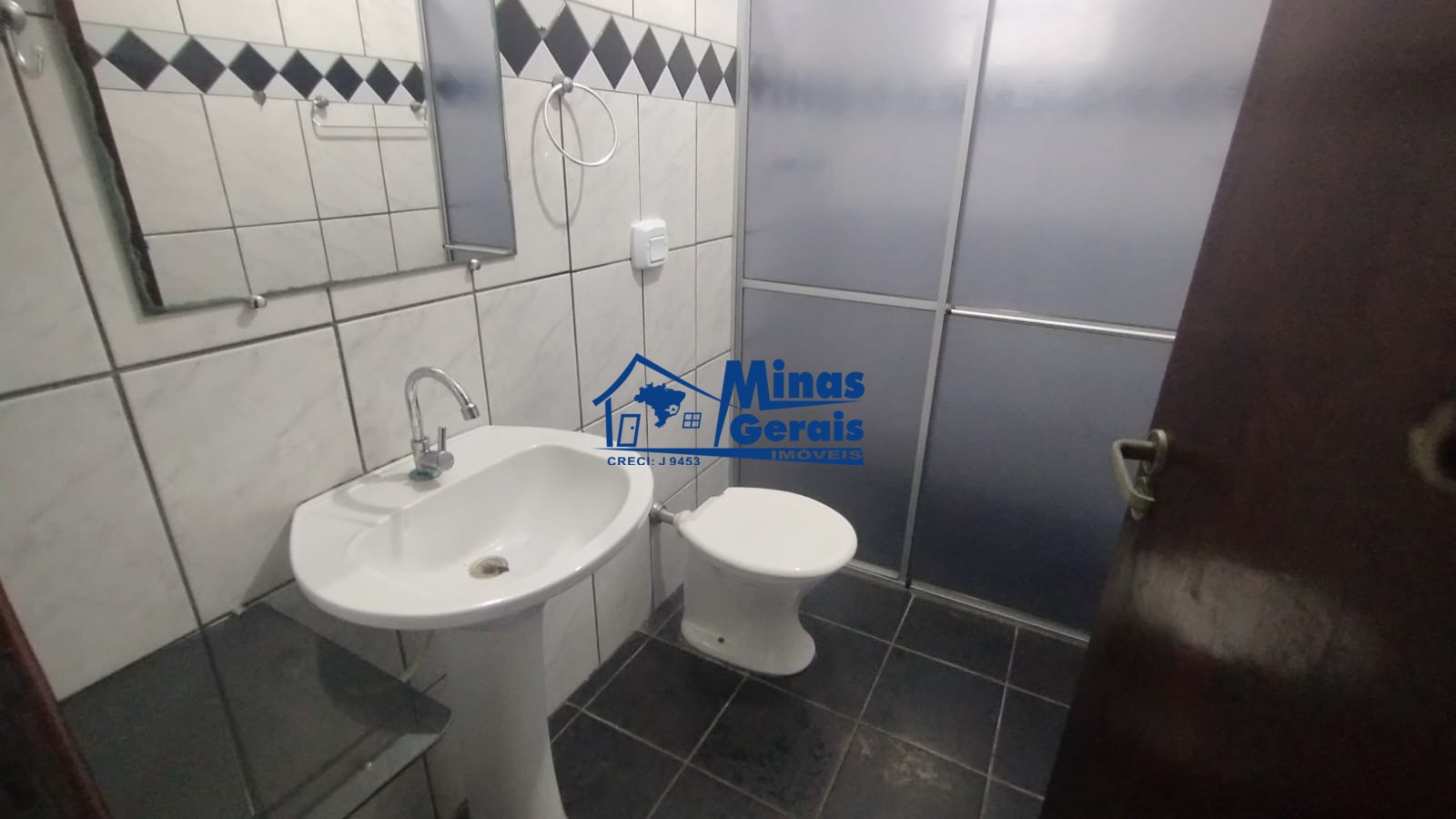 Casa para alugar com 3 quartos, 60m² - Foto 9