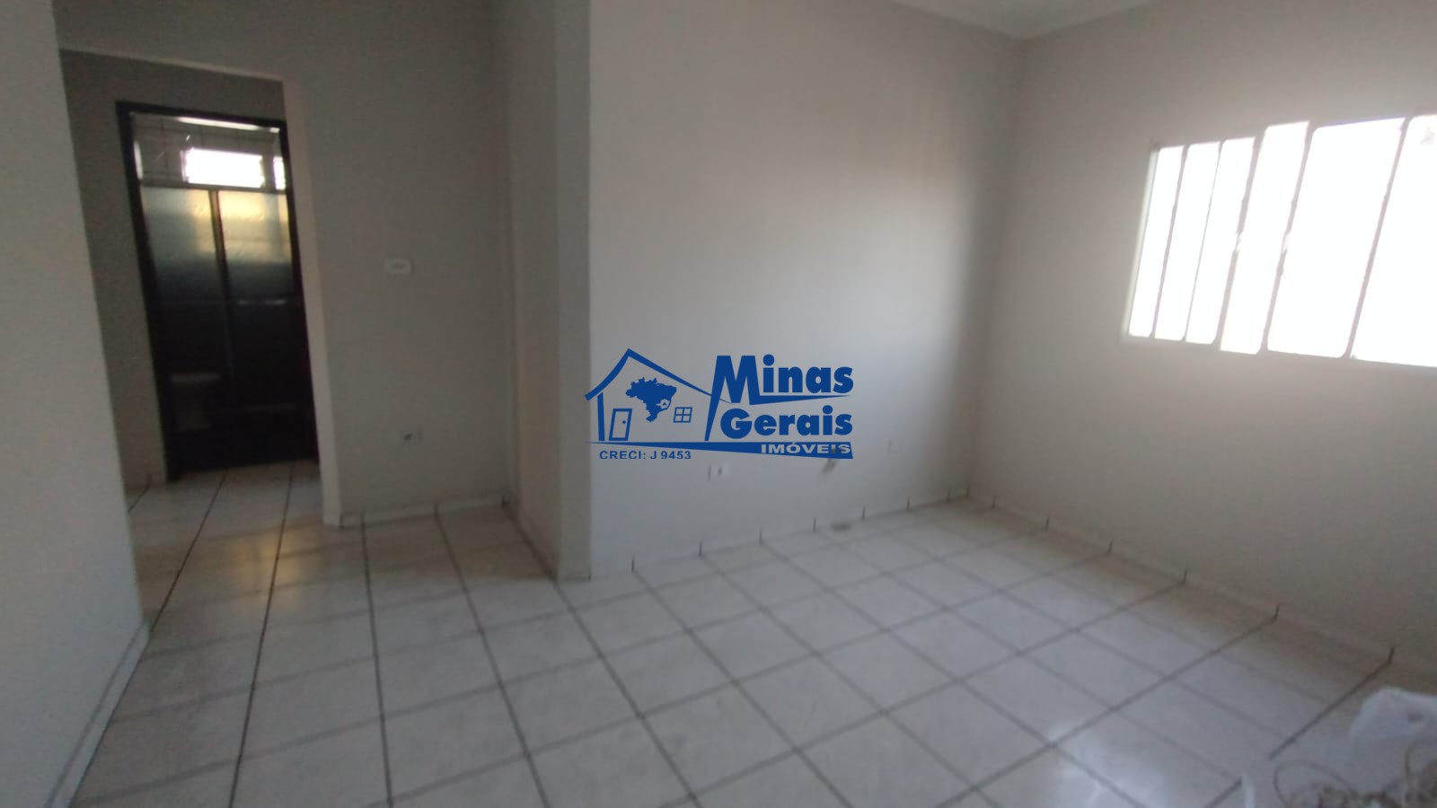 Casa para alugar com 2 quartos, 60m² - Foto 2