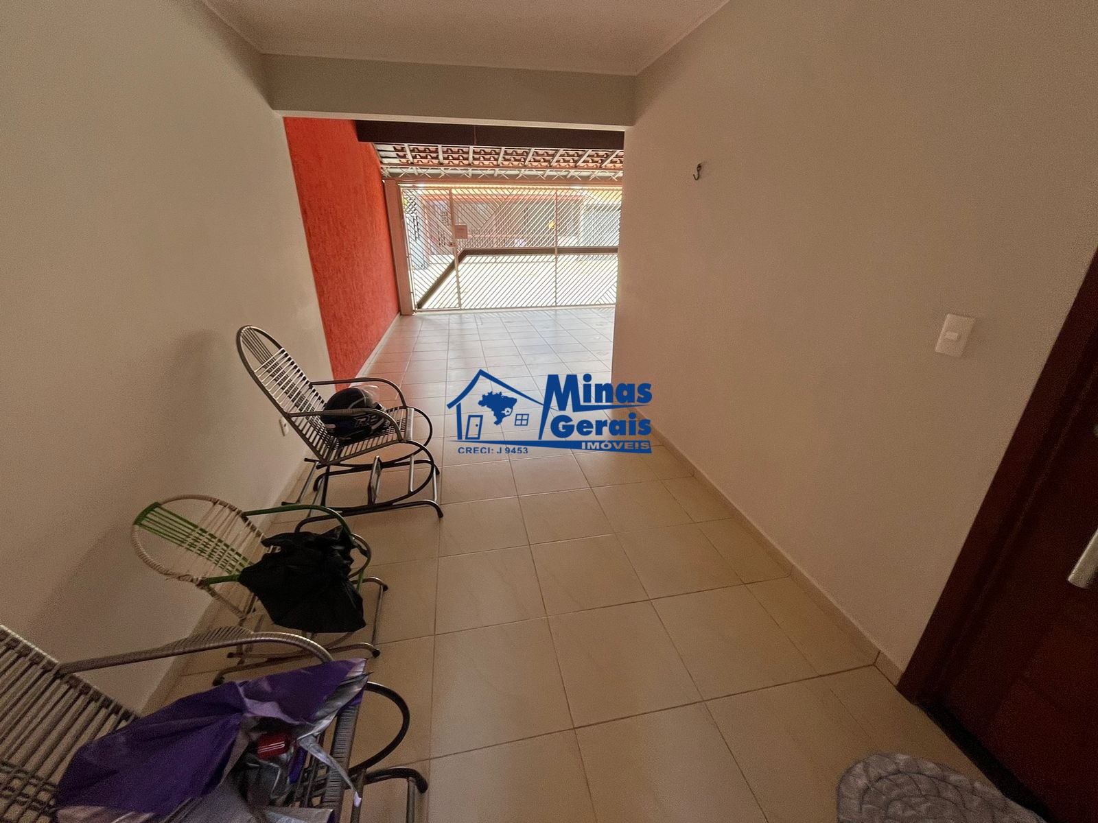 Casa à venda com 3 quartos, 157m² - Foto 3