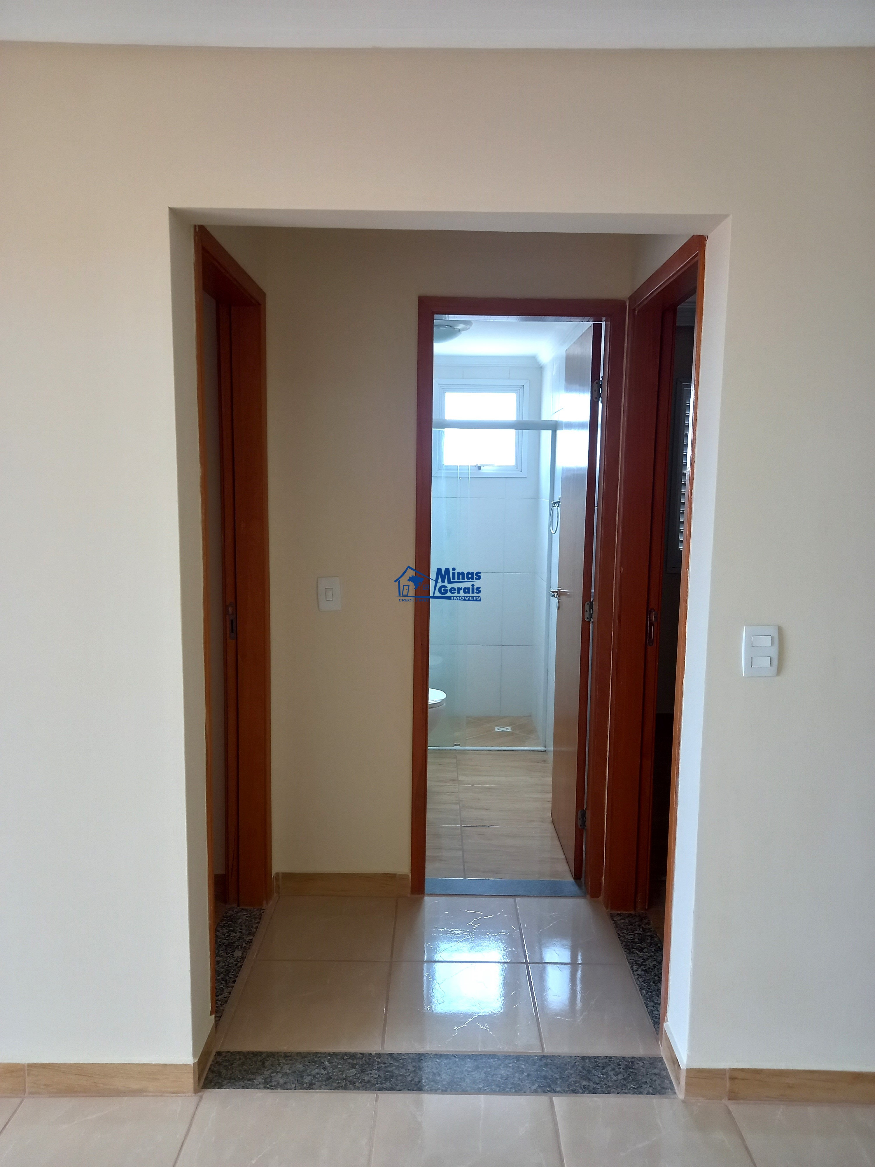 Apartamento para alugar com 2 quartos, 65m² - Foto 18