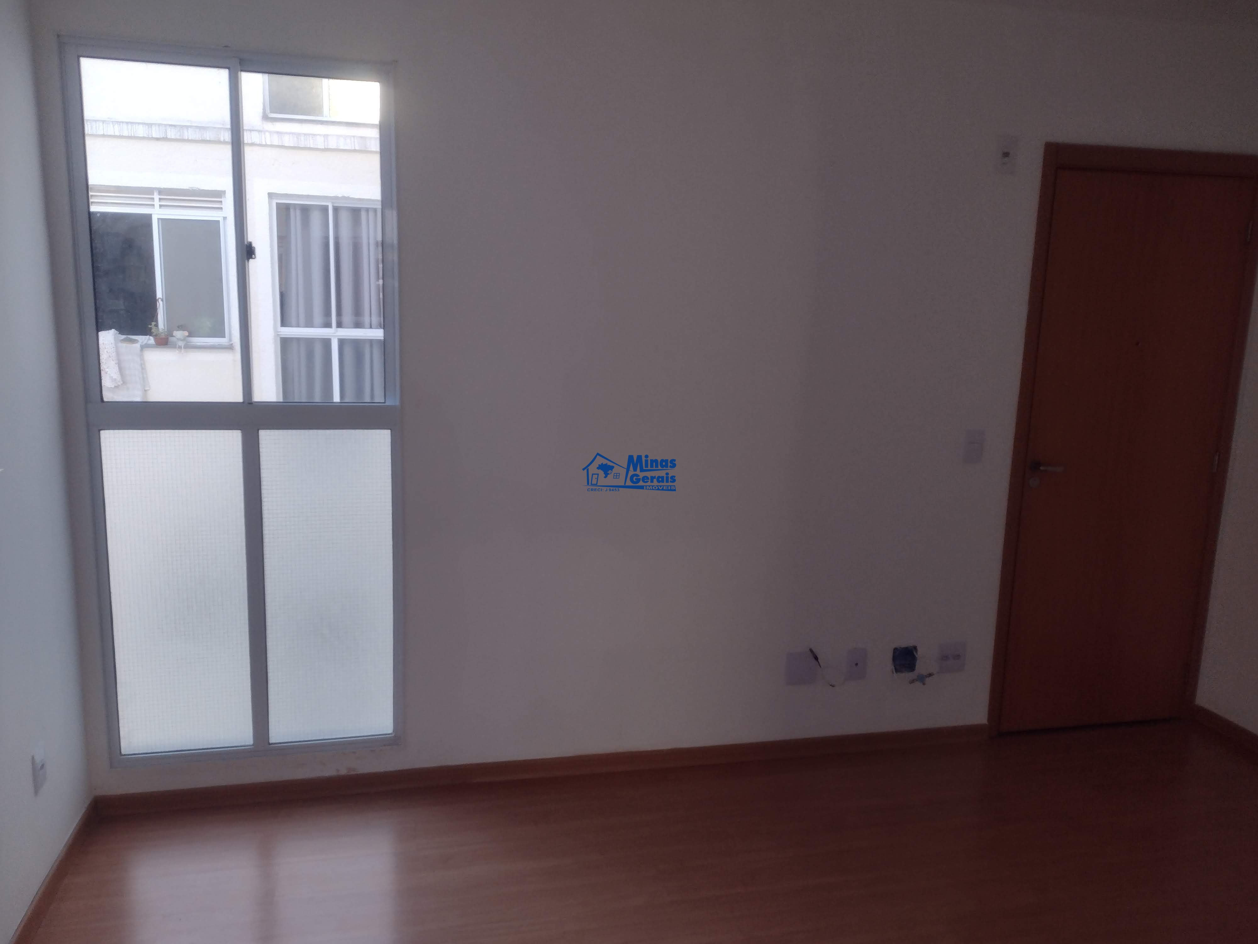 Apartamento à venda com 2 quartos, 43m² - Foto 3