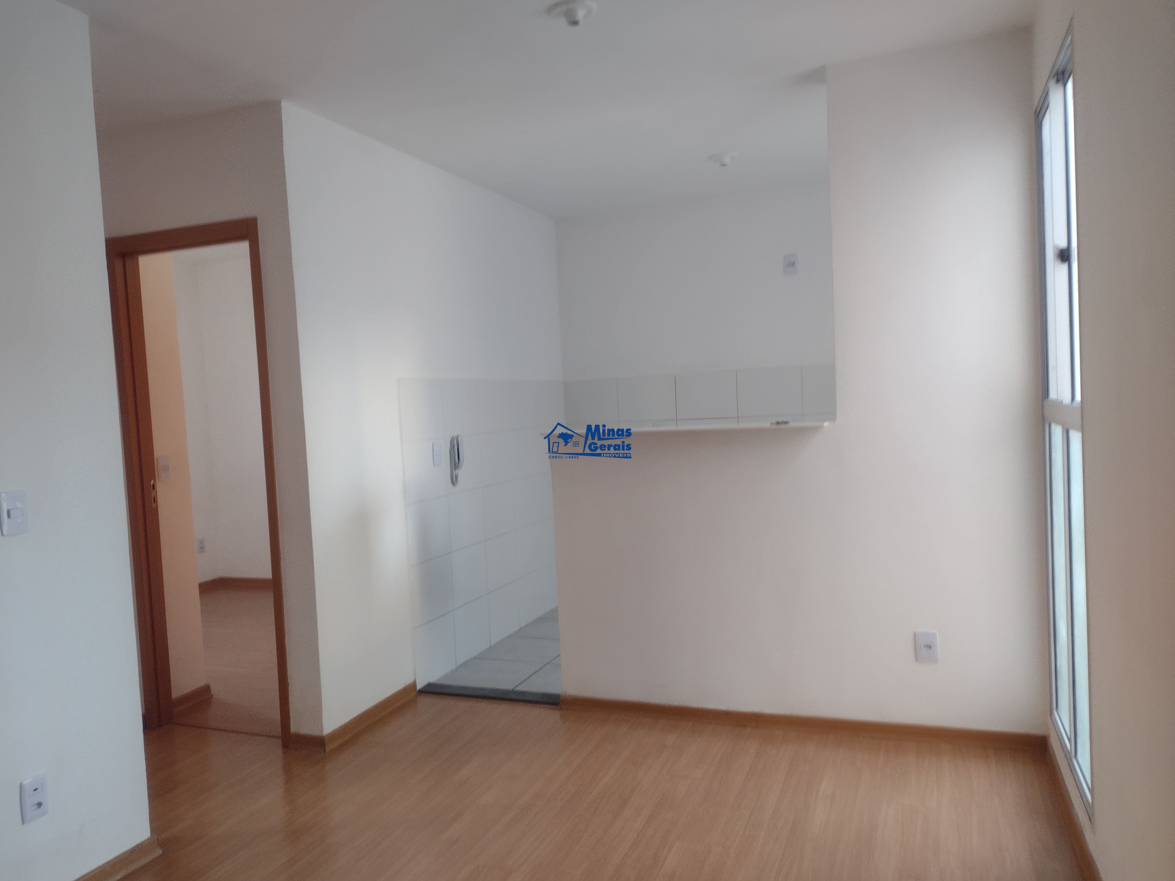 Apartamento à venda com 2 quartos, 43m² - Foto 4