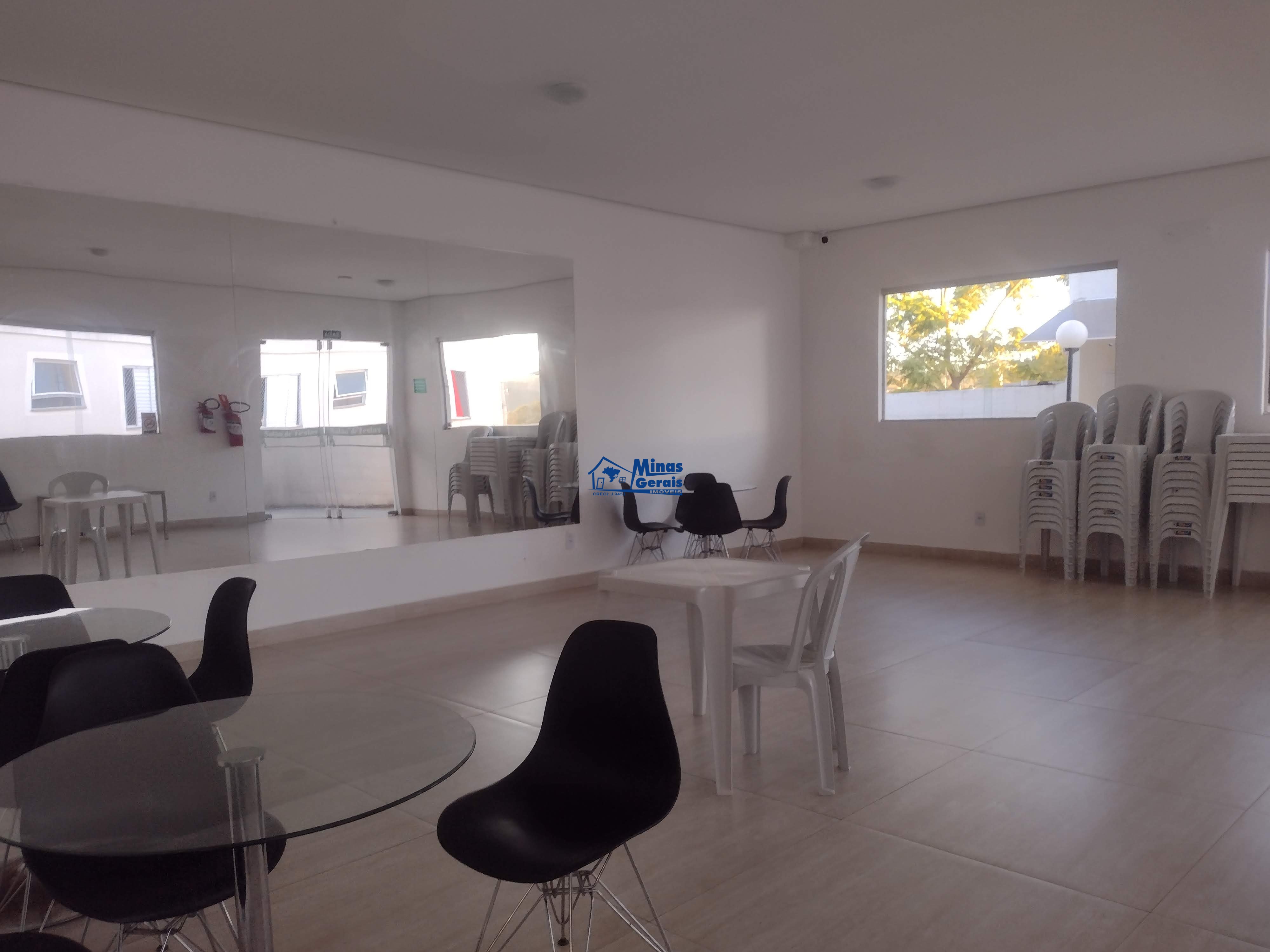 Apartamento à venda com 2 quartos, 43m² - Foto 18