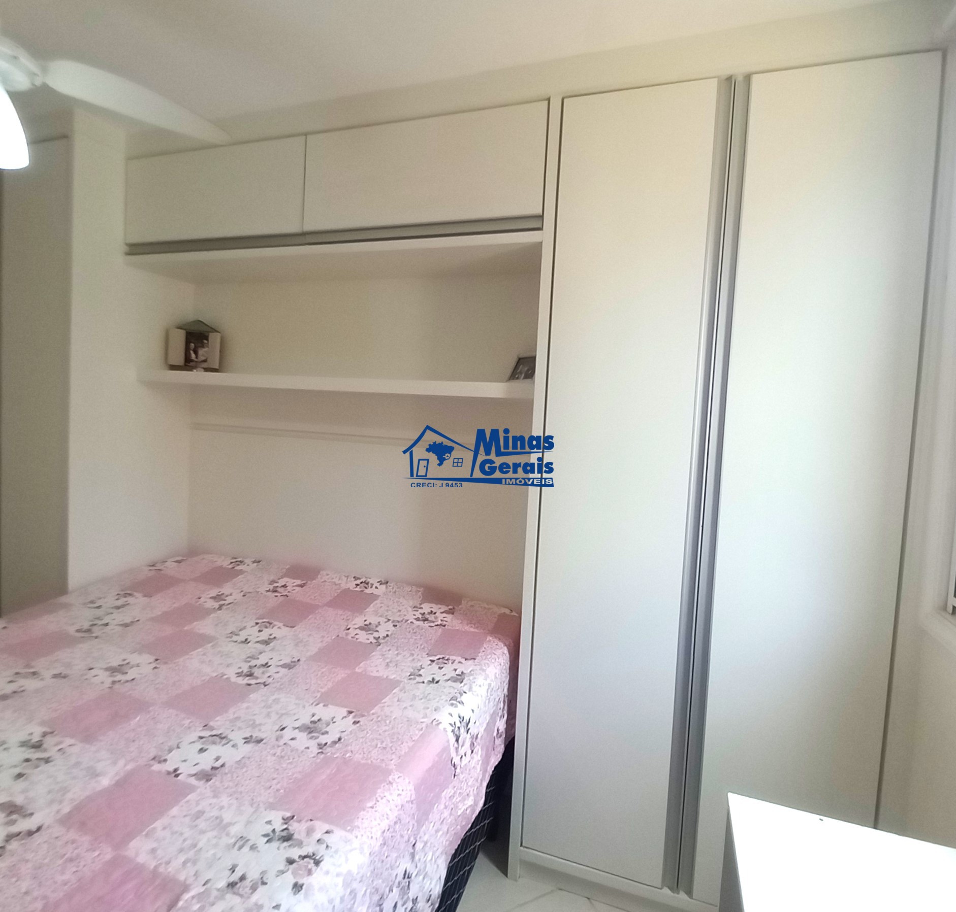 Apartamento à venda com 2 quartos, 49m² - Foto 13