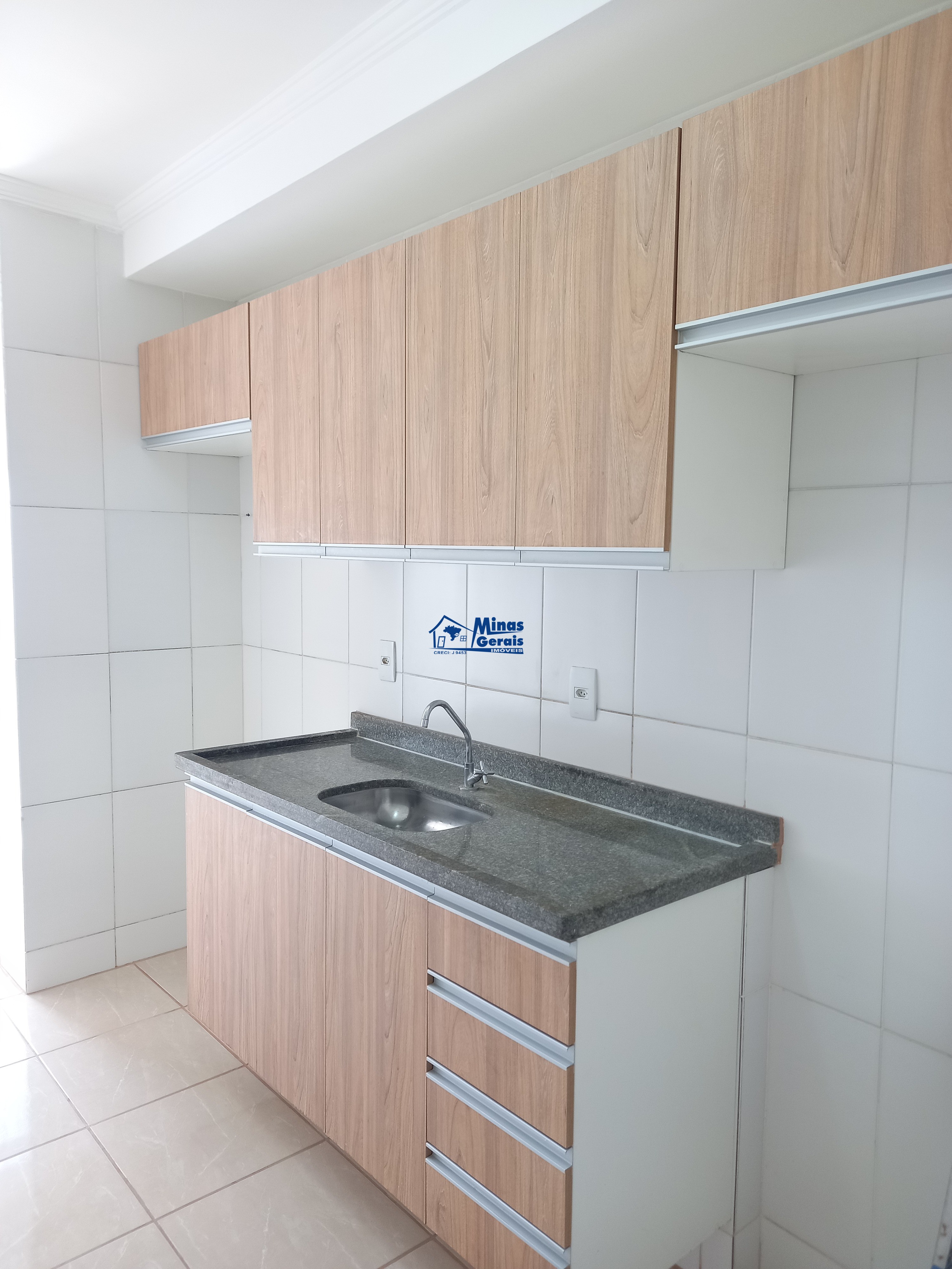 Apartamento para alugar com 2 quartos, 65m² - Foto 12