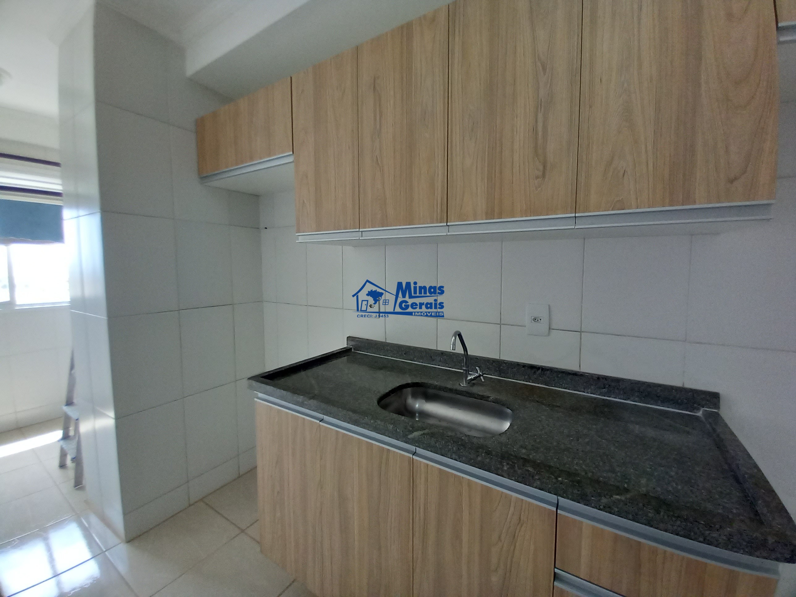 Apartamento para alugar com 2 quartos, 65m² - Foto 13