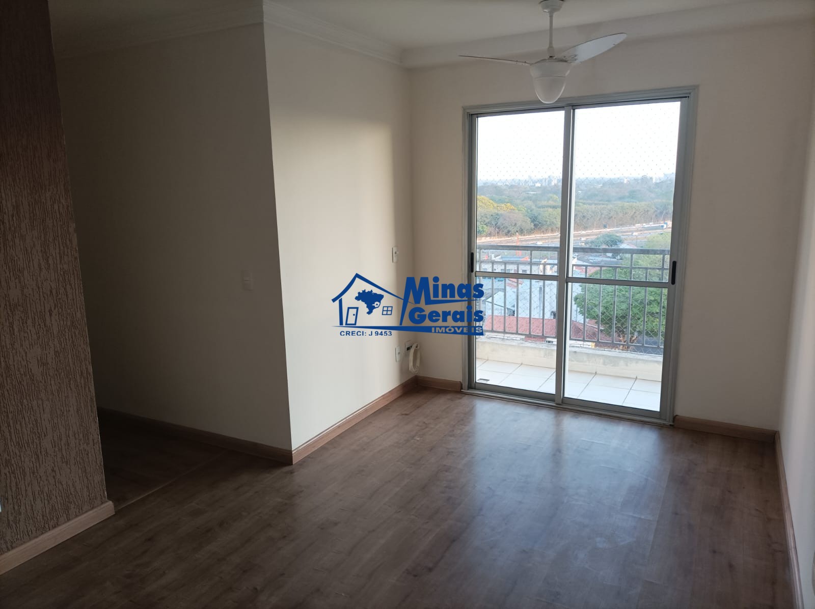 Apartamento à venda com 2 quartos, 55m² - Foto 2