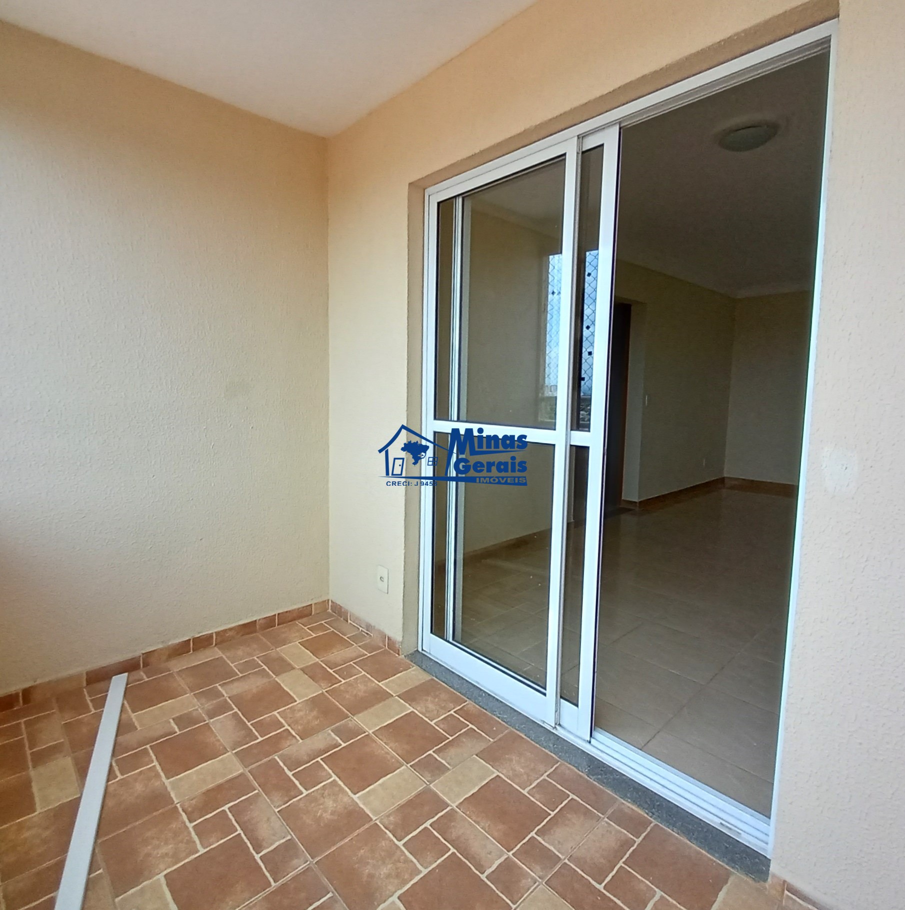 Apartamento para alugar com 2 quartos, 65m² - Foto 10