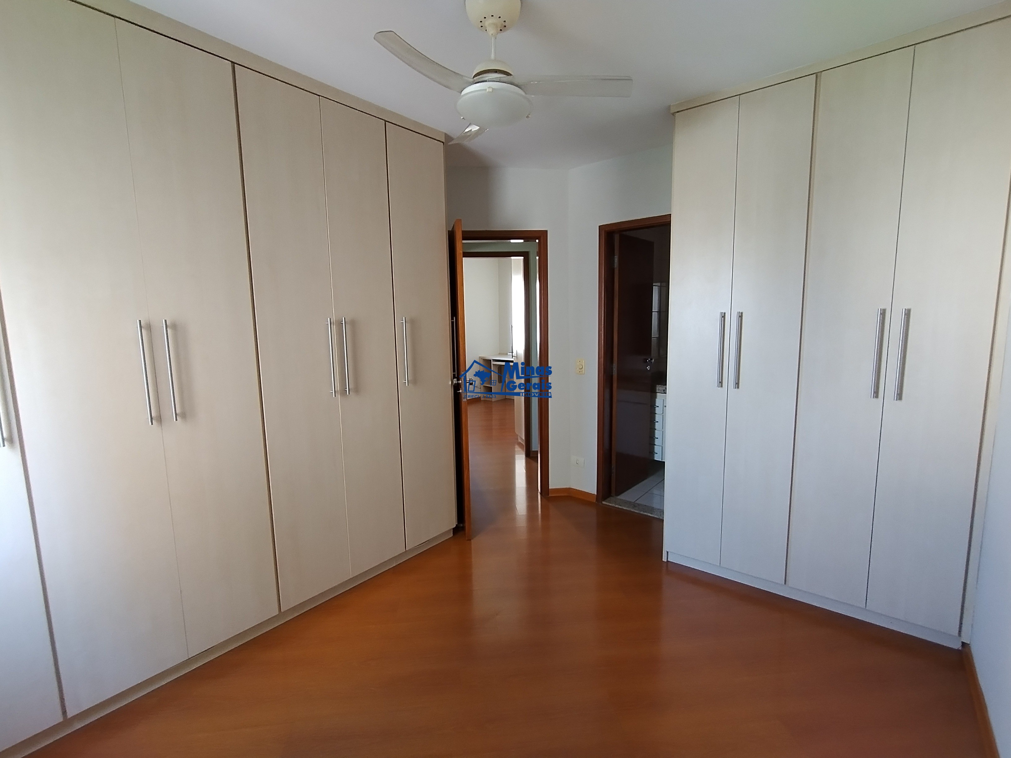 Apartamento para alugar com 3 quartos, 75m² - Foto 25