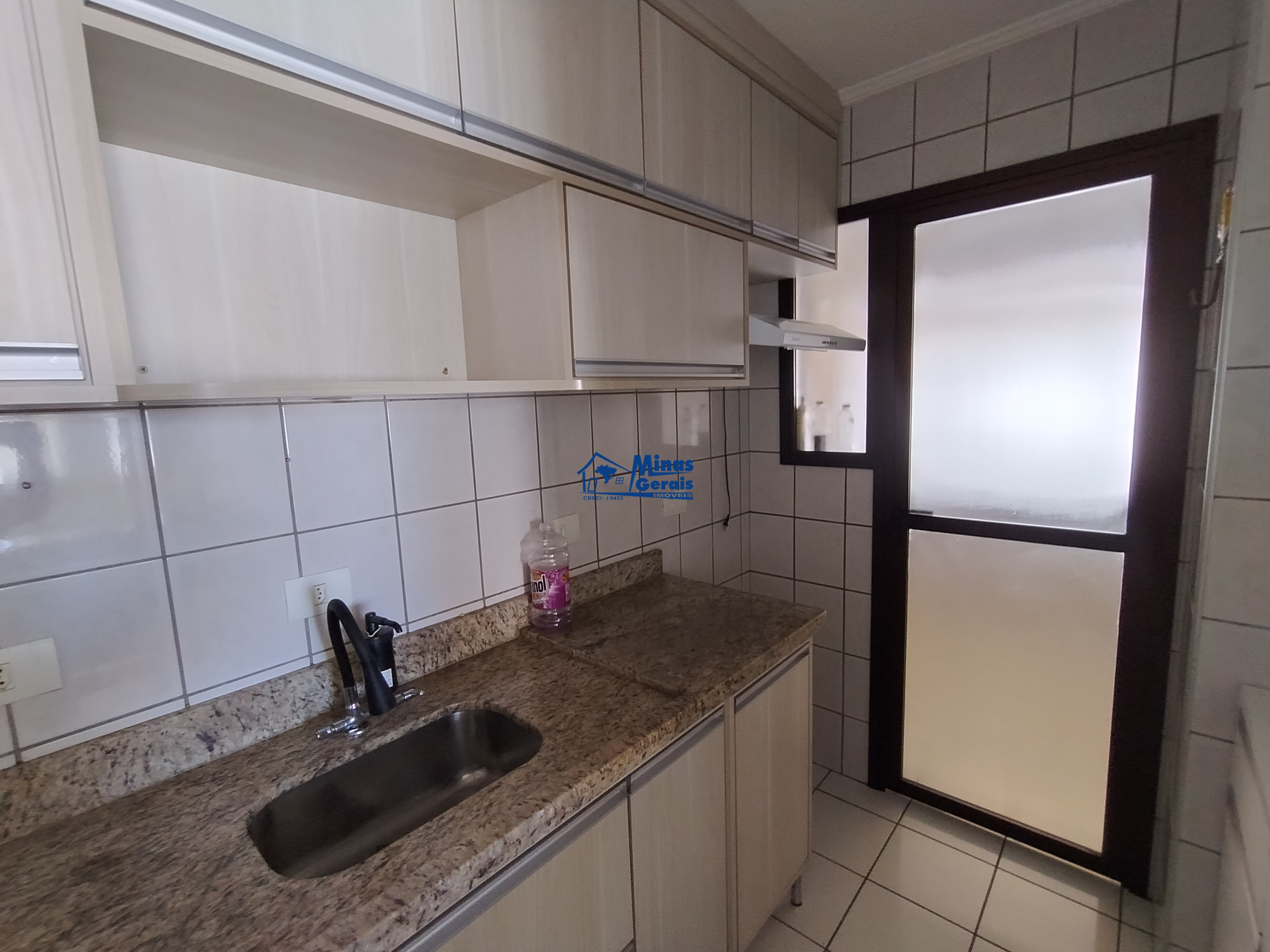 Apartamento para alugar com 3 quartos, 75m² - Foto 14