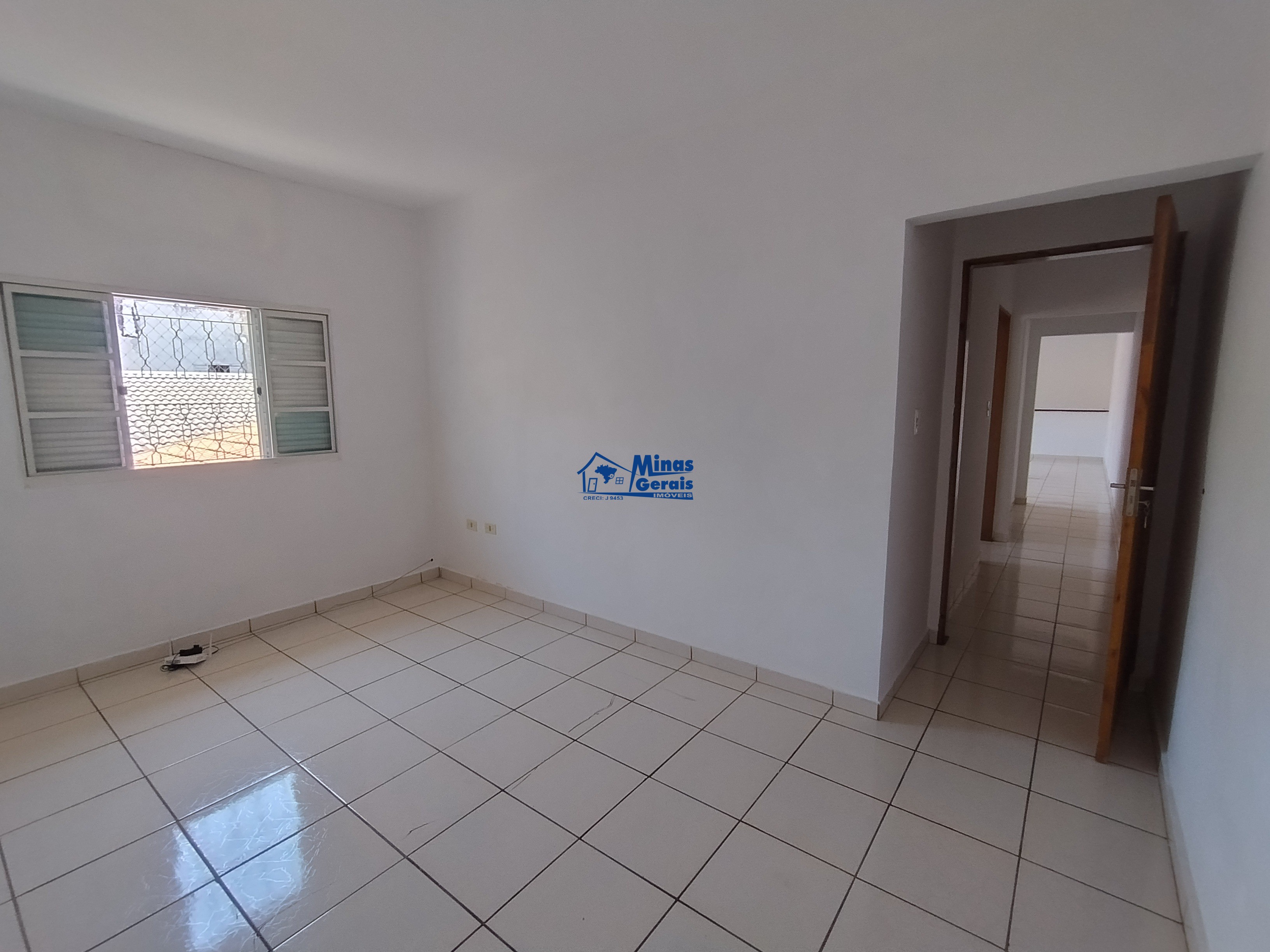 Casa para alugar com 2 quartos, 75m² - Foto 15