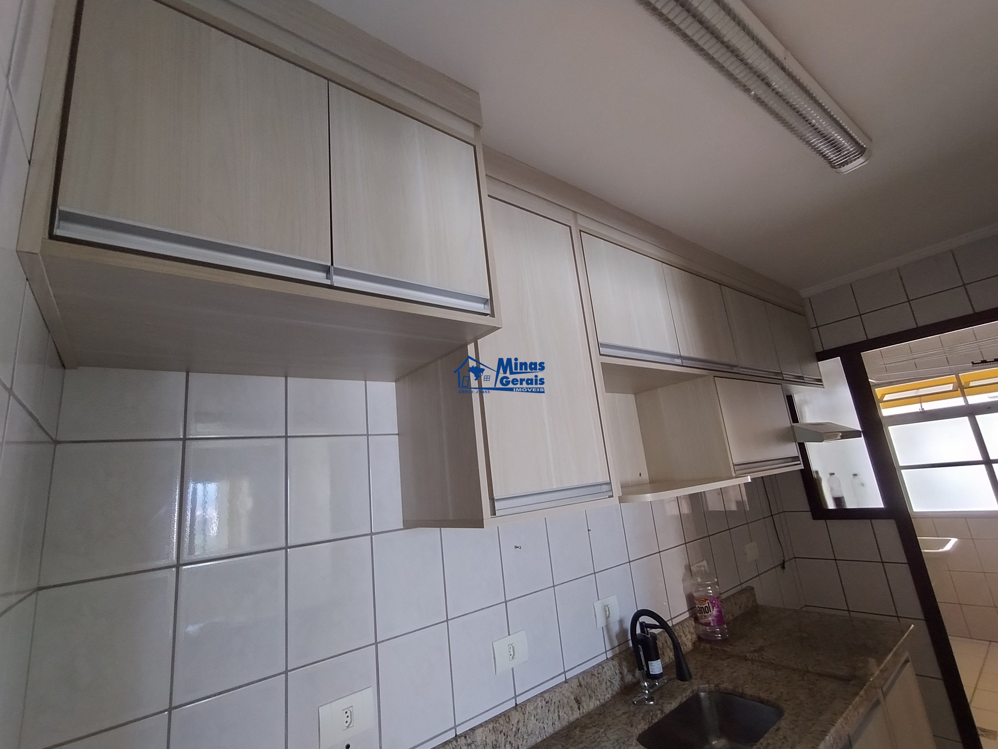 Apartamento para alugar com 3 quartos, 75m² - Foto 10