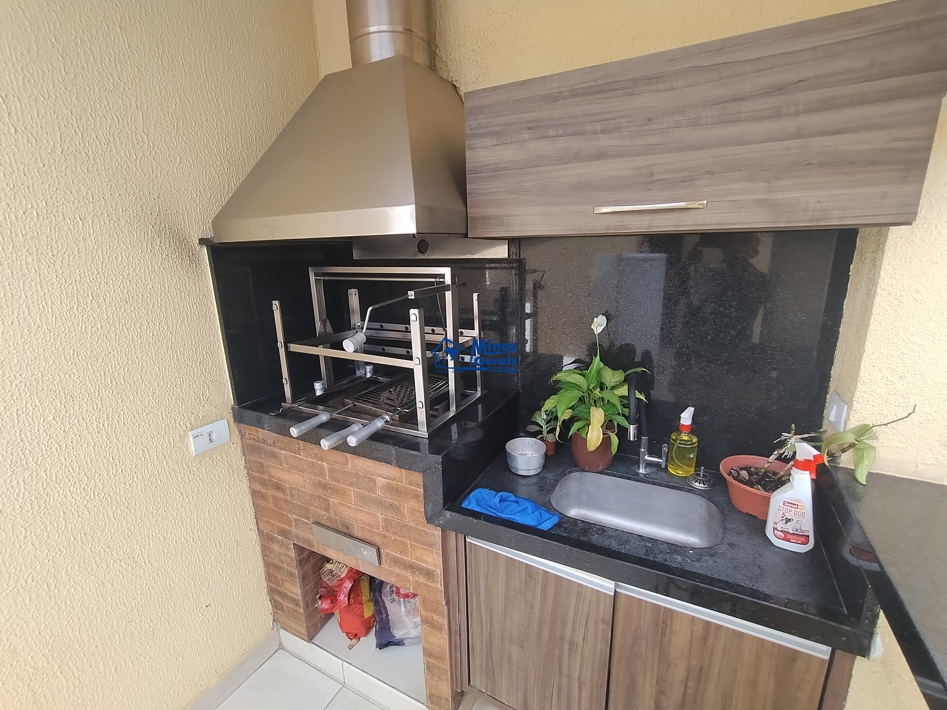 Apartamento para alugar com 3 quartos, 75m² - Foto 3