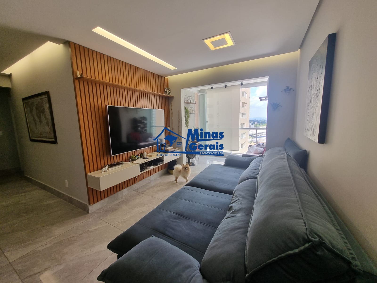 Apartamento à venda com 2 quartos, 75m² - Foto 2