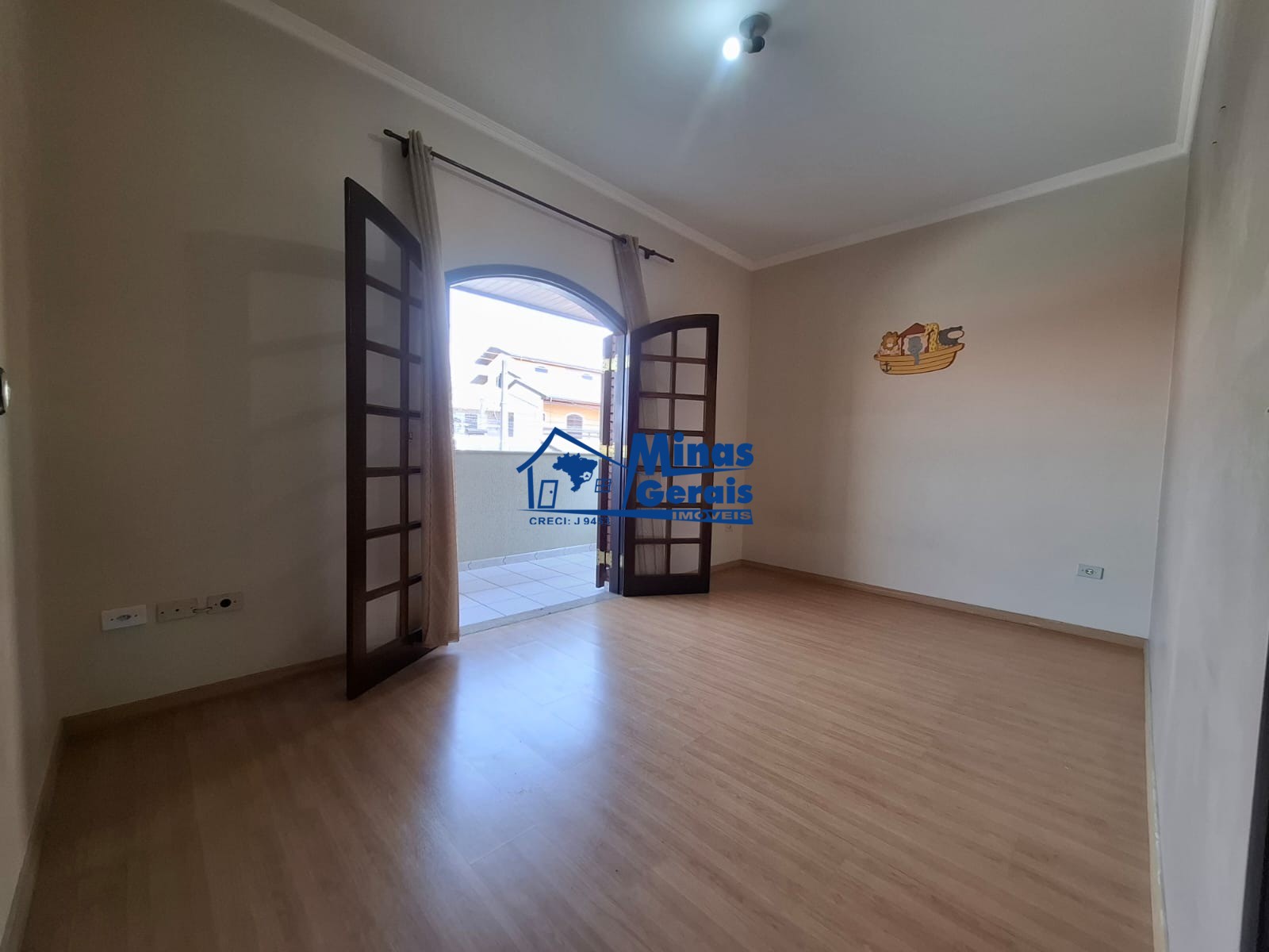 Casa à venda com 3 quartos, 170m² - Foto 11