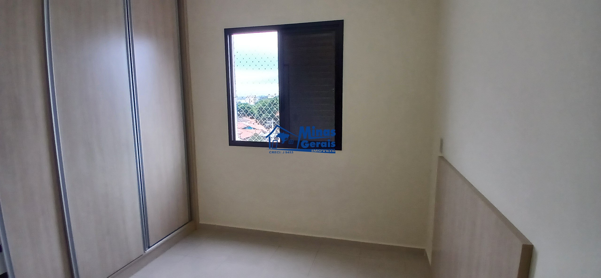 Apartamento para alugar com 2 quartos, 65m² - Foto 10