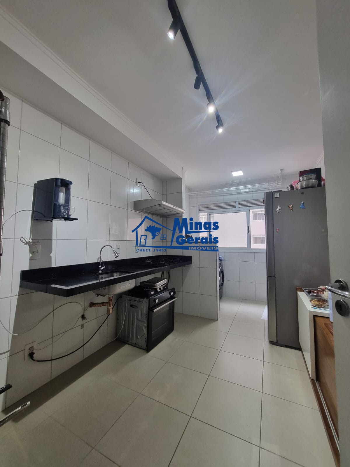 Apartamento à venda com 2 quartos, 75m² - Foto 5