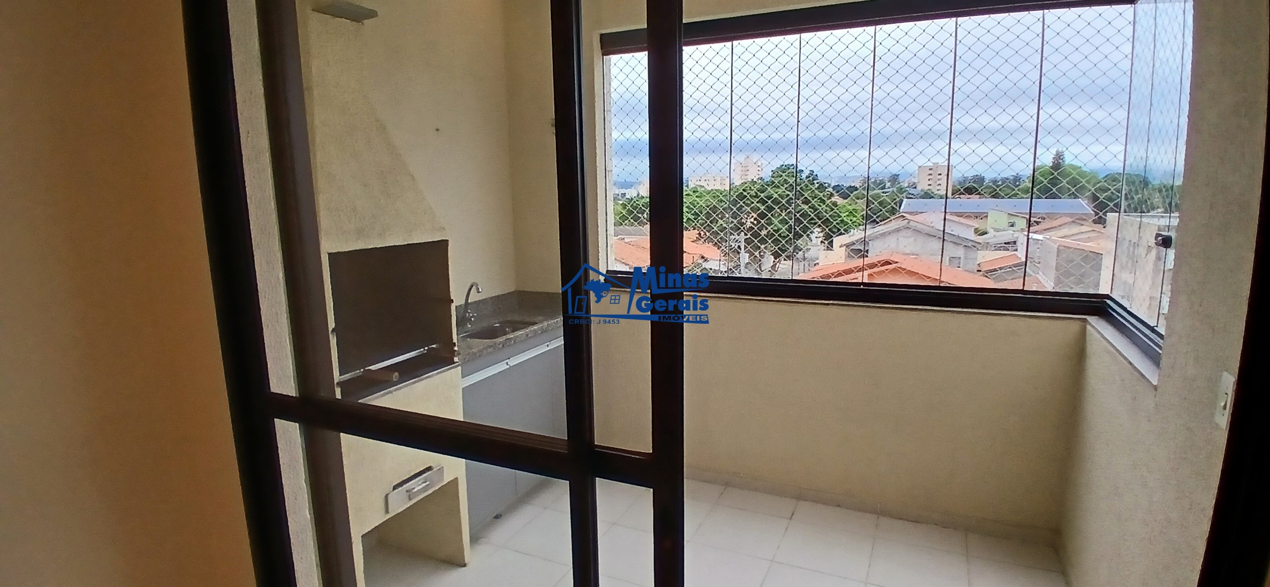 Apartamento para alugar com 2 quartos, 65m² - Foto 2