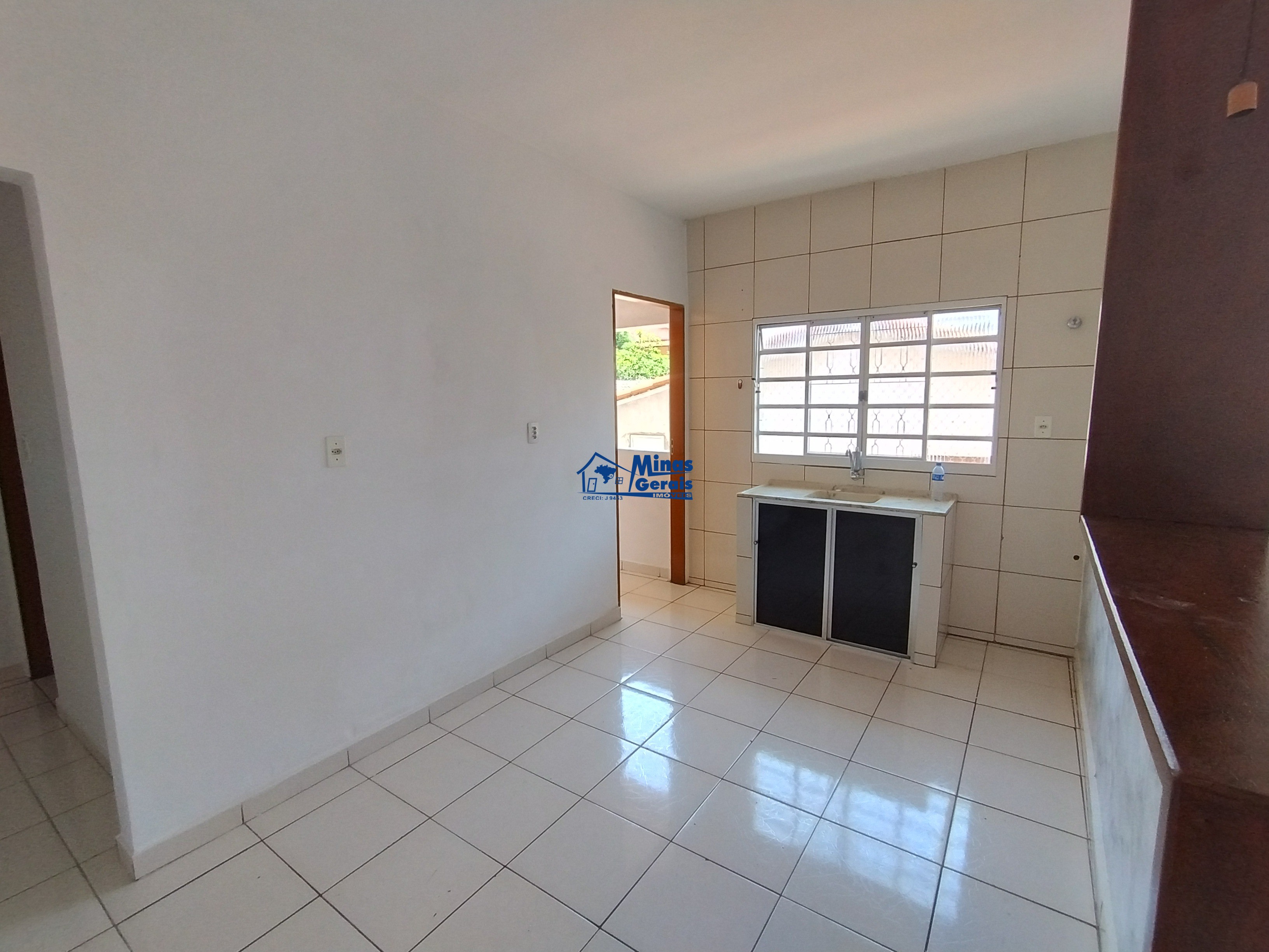 Casa para alugar com 2 quartos, 75m² - Foto 9