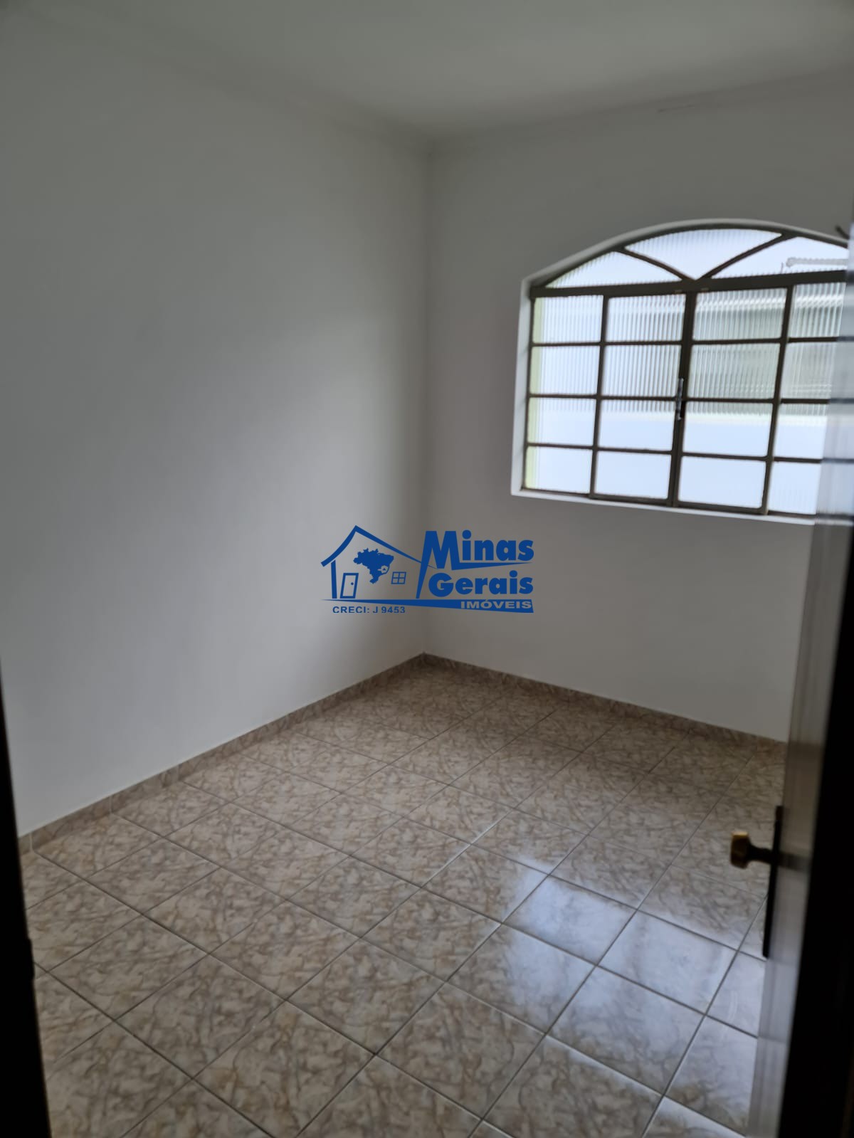 Casa para alugar com 3 quartos, 250m² - Foto 19