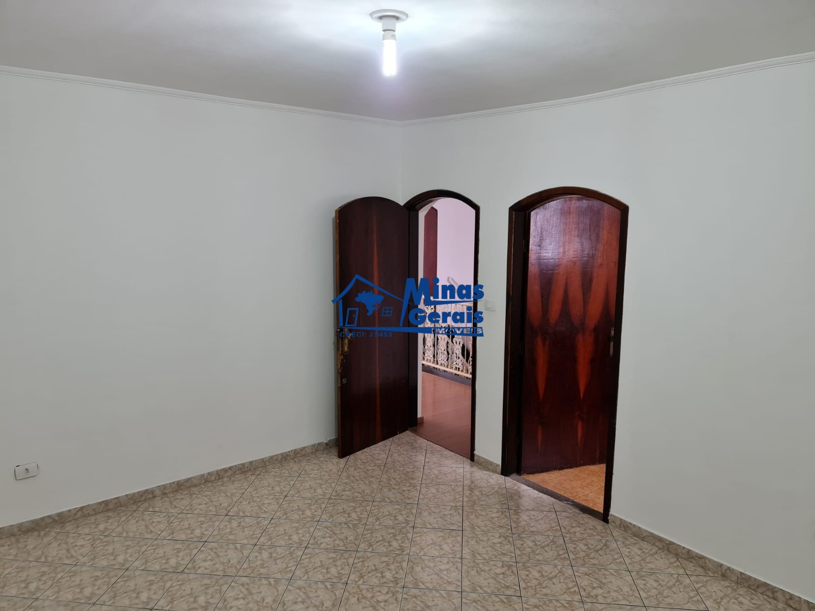 Casa para alugar com 3 quartos, 250m² - Foto 21