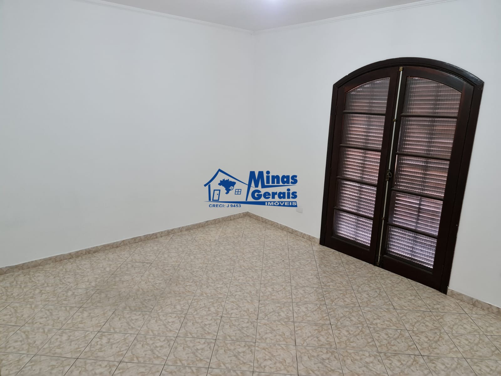 Casa para alugar com 3 quartos, 250m² - Foto 22