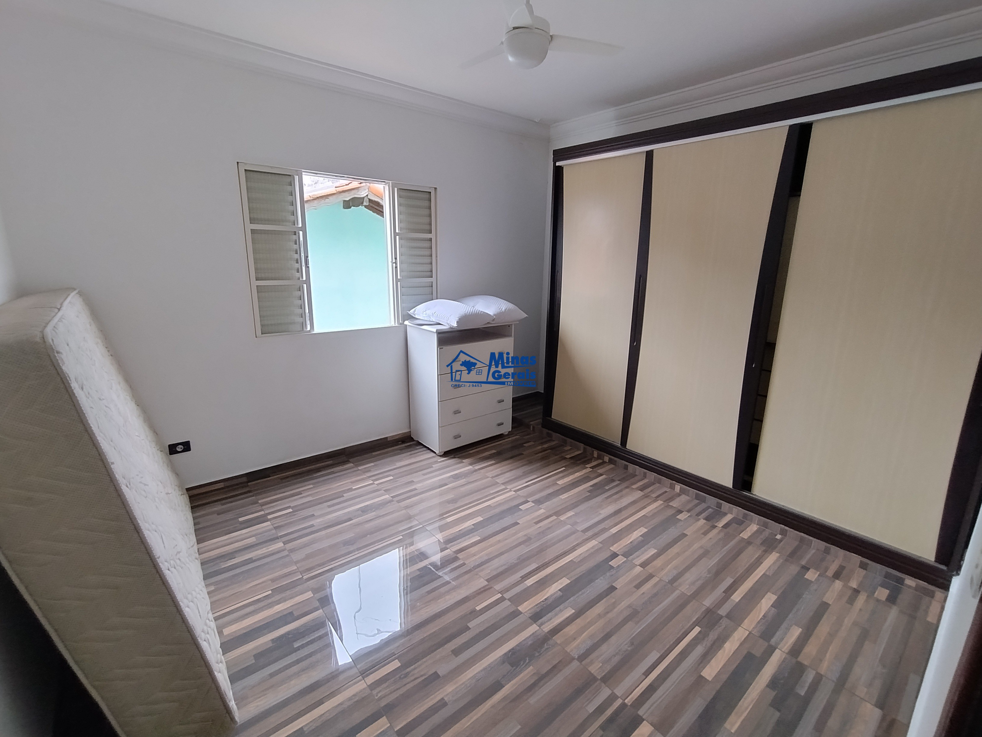 Casa para alugar com 3 quartos, 90m² - Foto 21