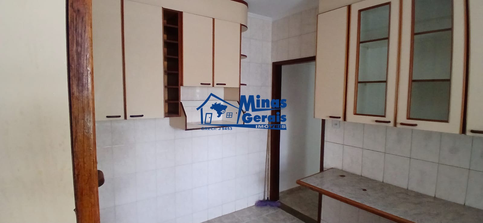 Casa para alugar com 4 quartos, 203m² - Foto 9