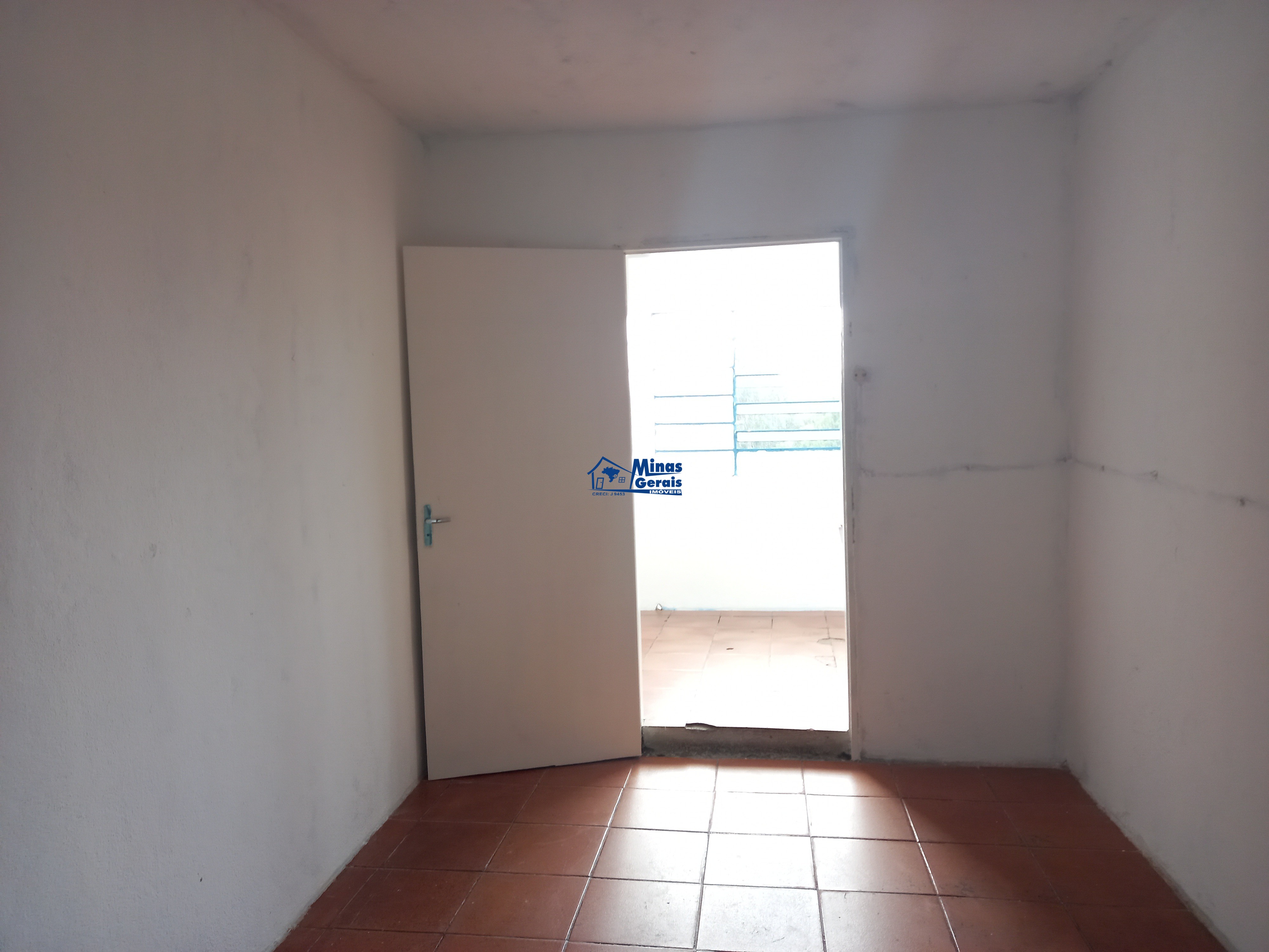 Casa à venda com 2 quartos, 80m² - Foto 12