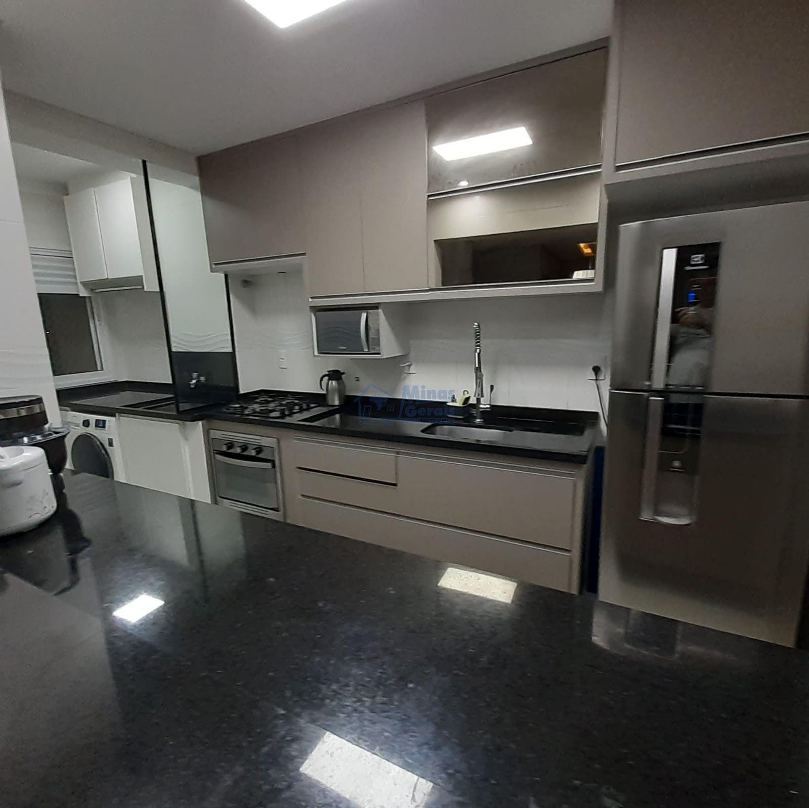 Apartamento à venda com 3 quartos, 90m² - Foto 23