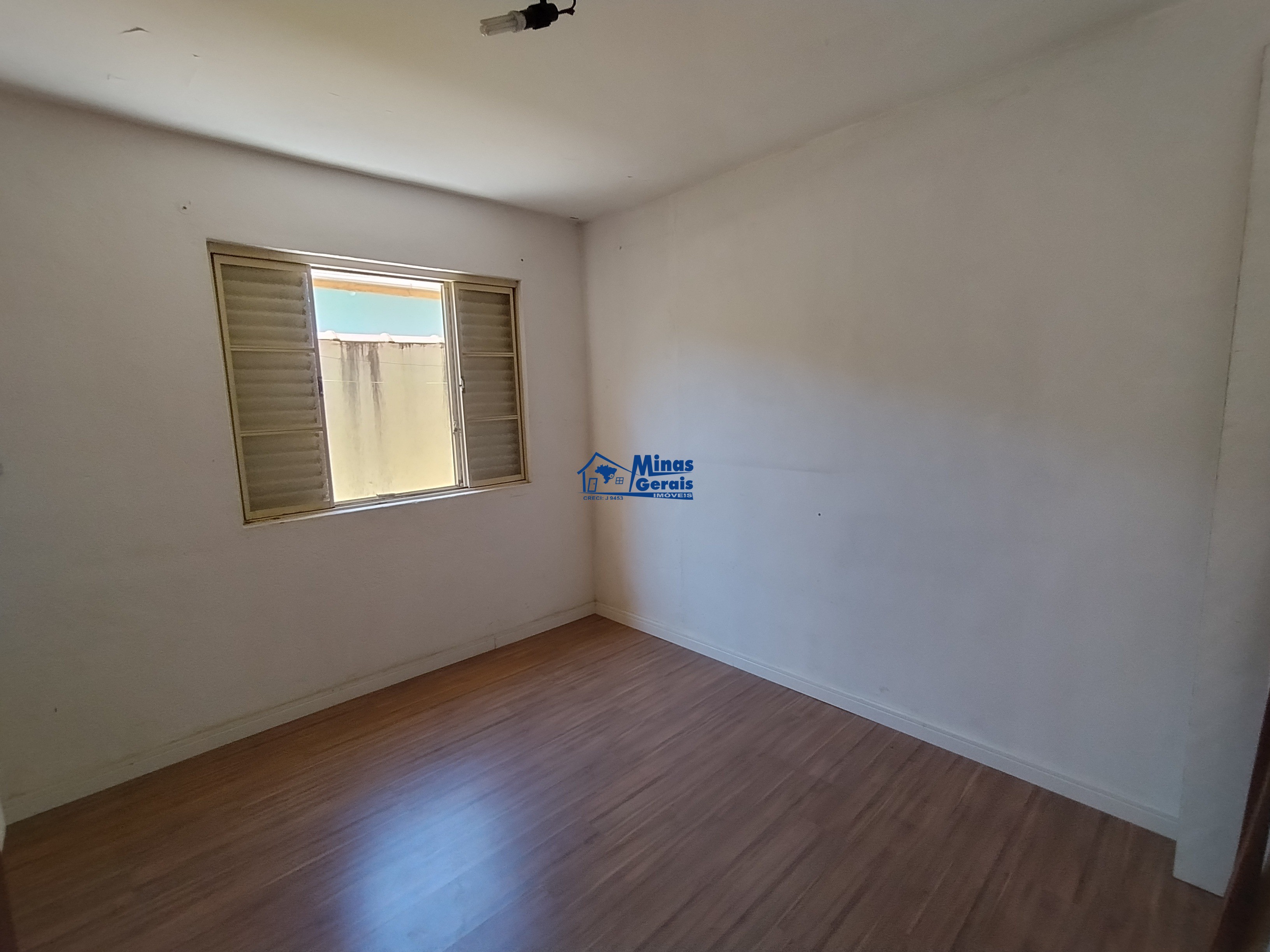 Casa para alugar com 3 quartos, 75m² - Foto 12