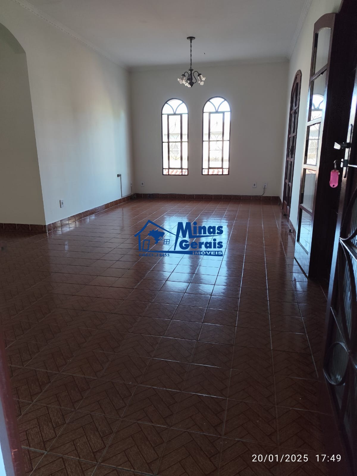 Casa para alugar com 8 quartos, 387m² - Foto 15