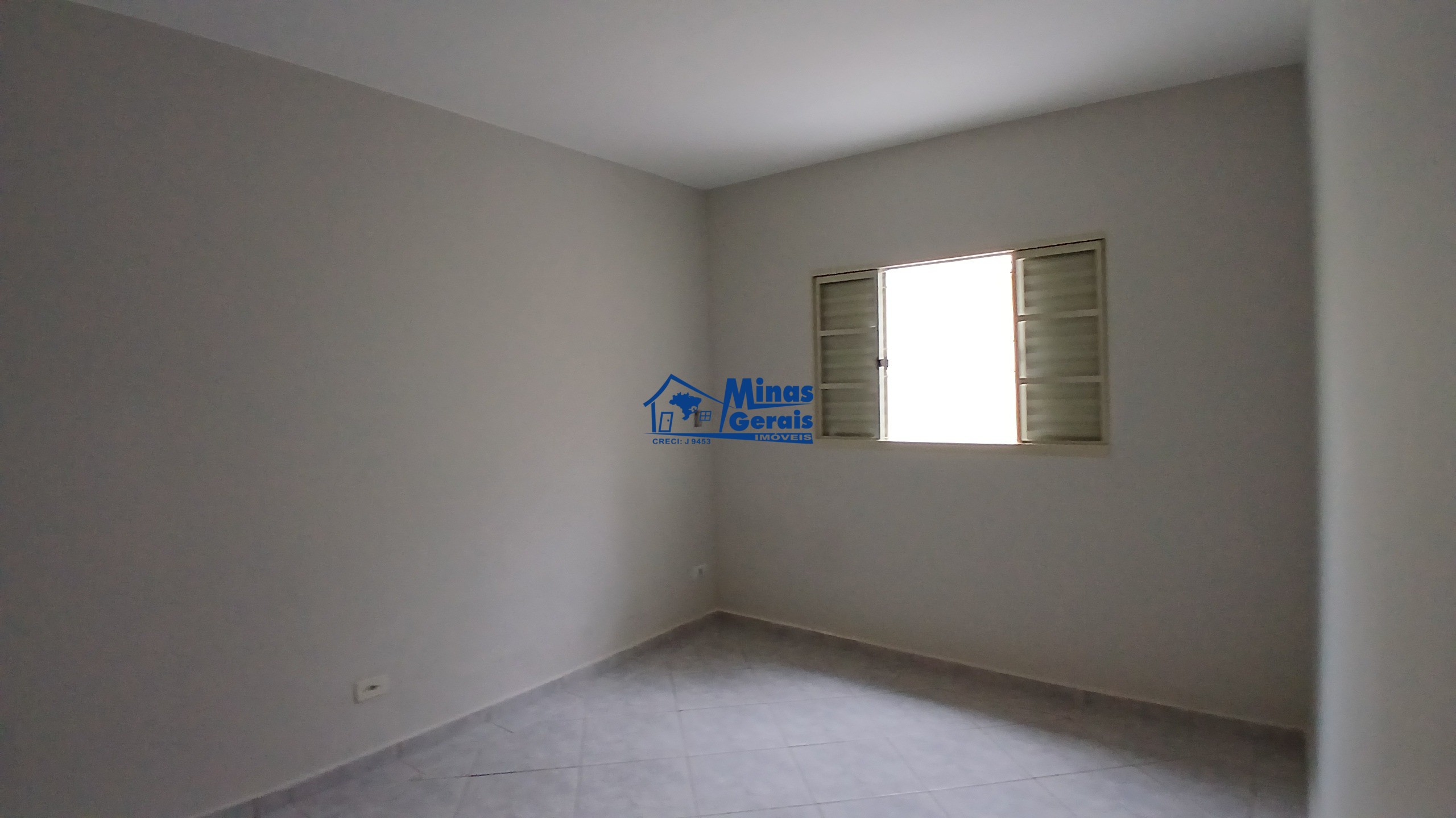 Casa à venda com 3 quartos, 68m² - Foto 12