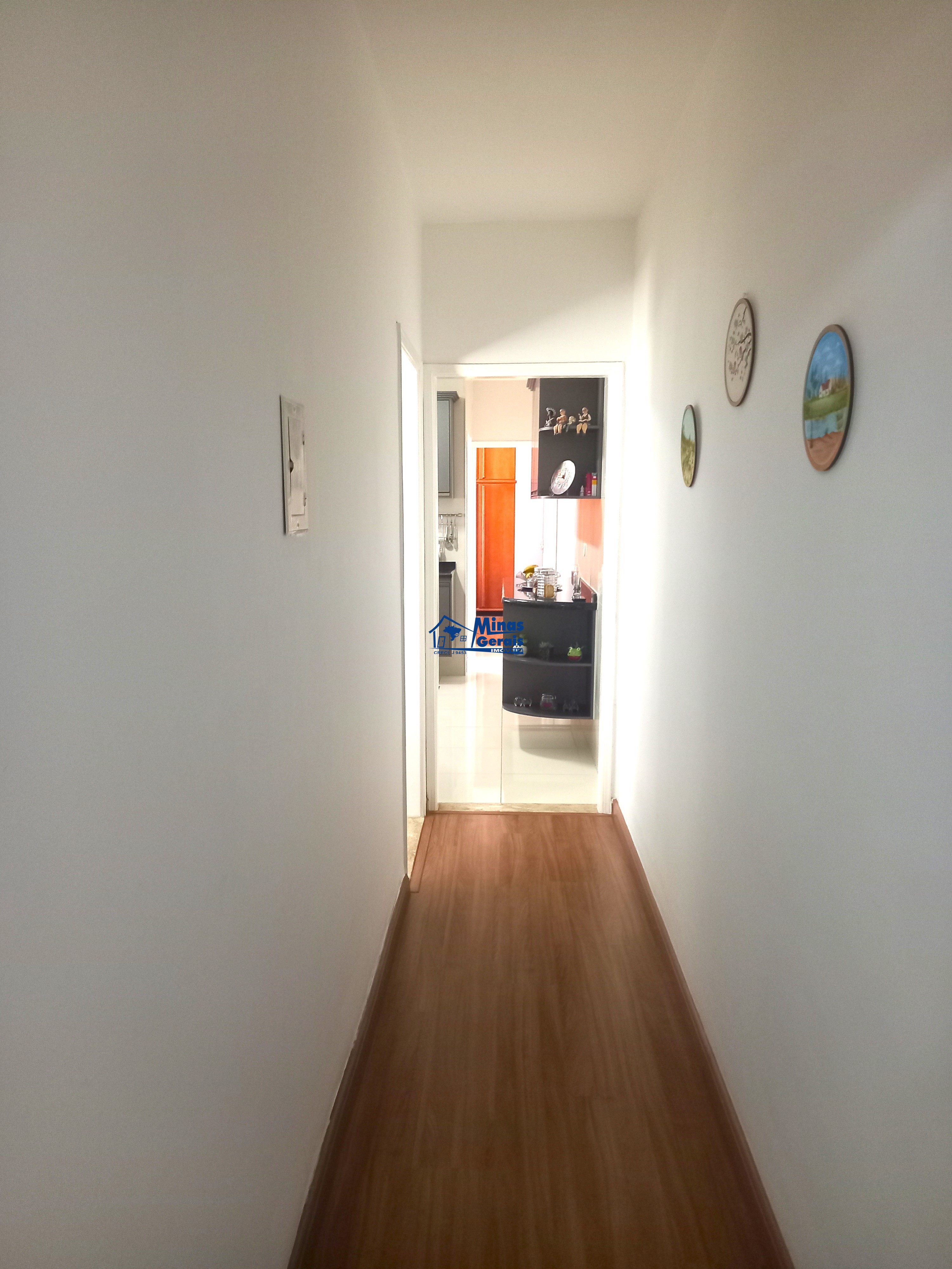 Casa à venda com 2 quartos, 70m² - Foto 8