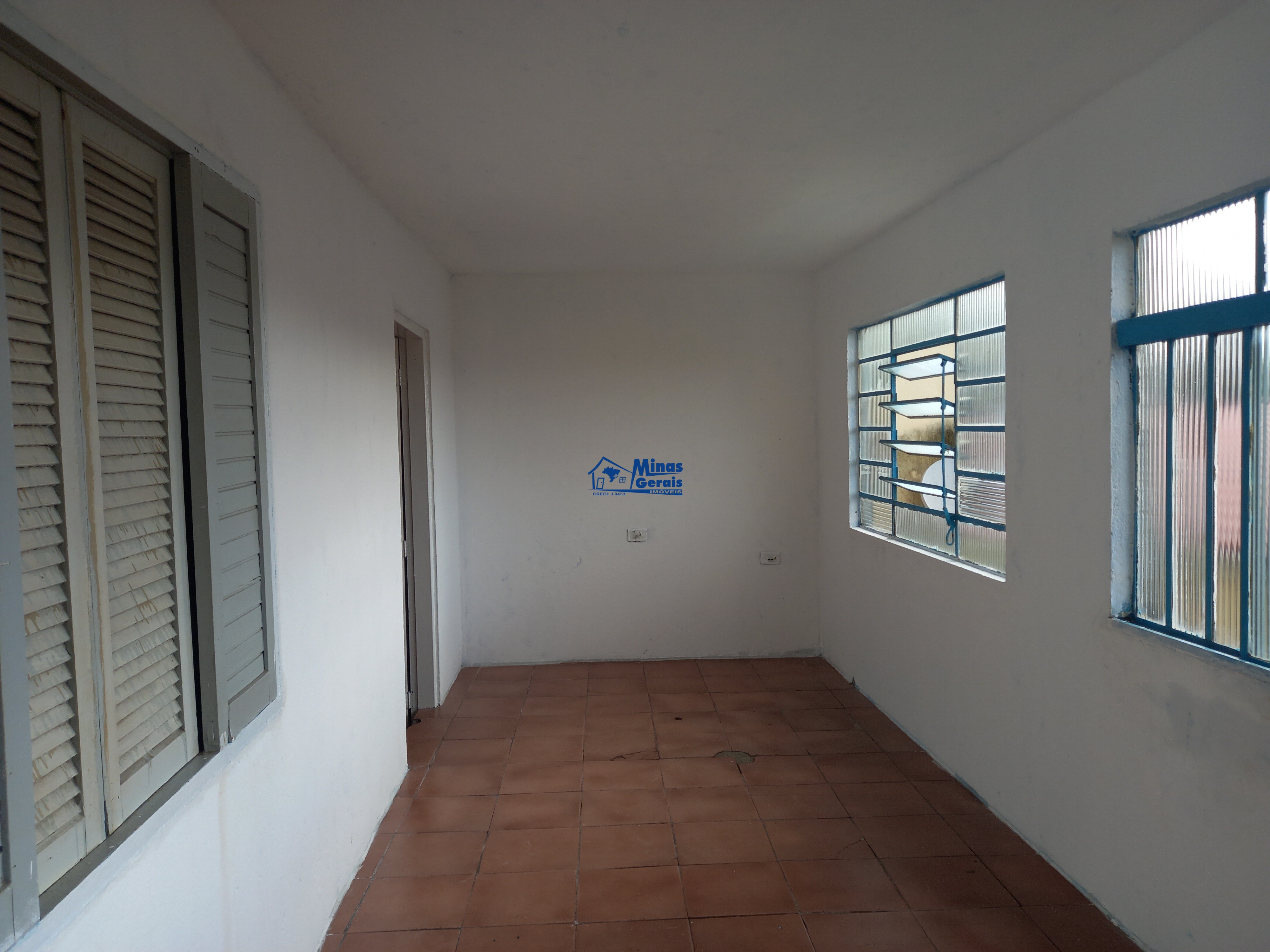 Casa à venda com 2 quartos, 80m² - Foto 14