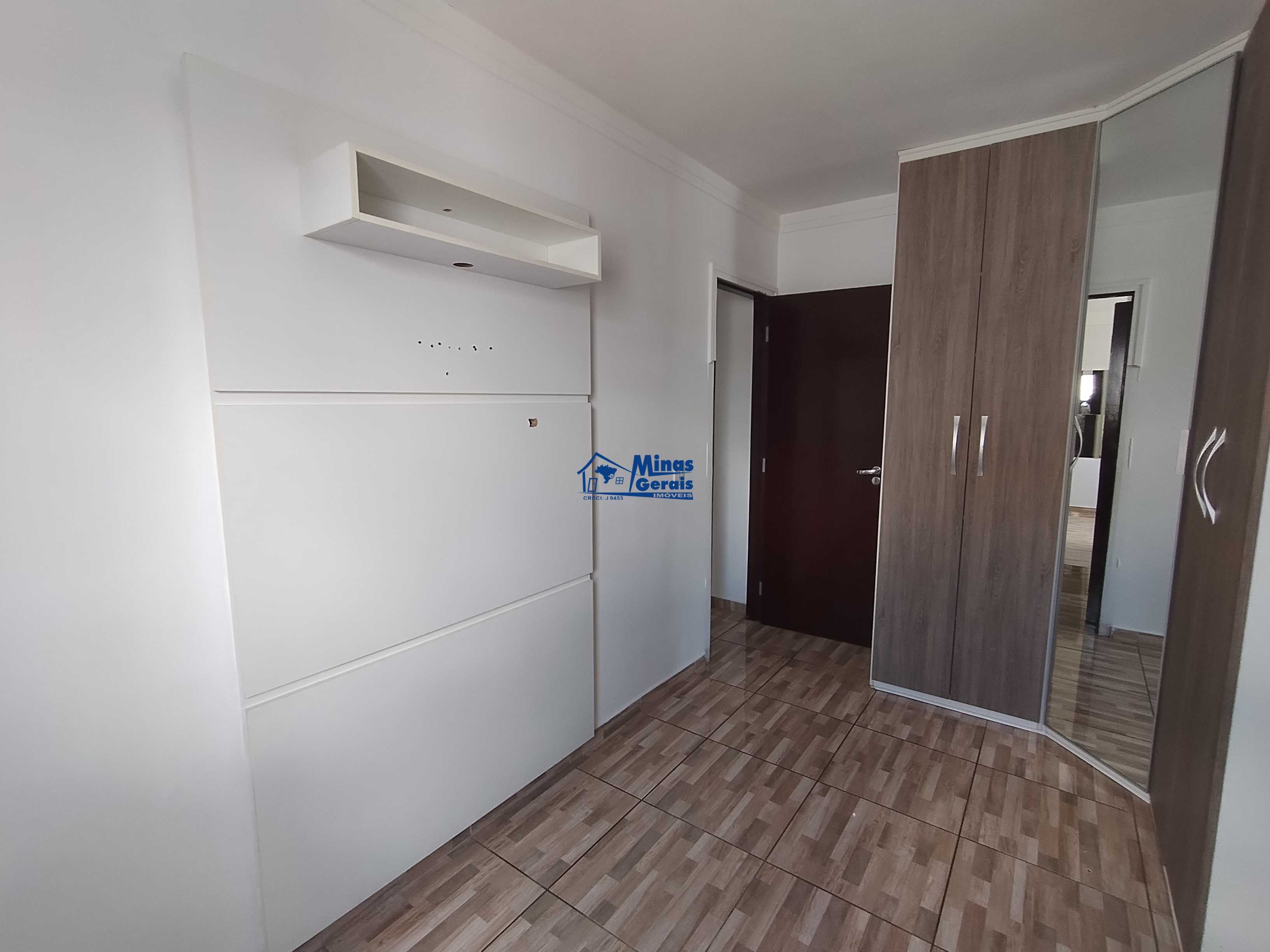 Apartamento à venda com 2 quartos, 45m² - Foto 12