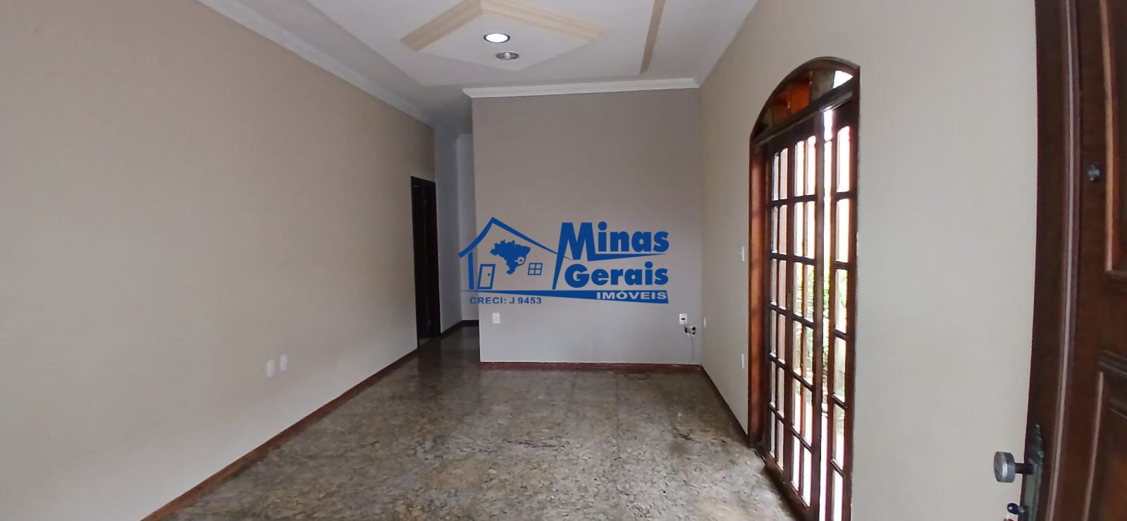 Casa para alugar com 4 quartos, 203m² - Foto 6