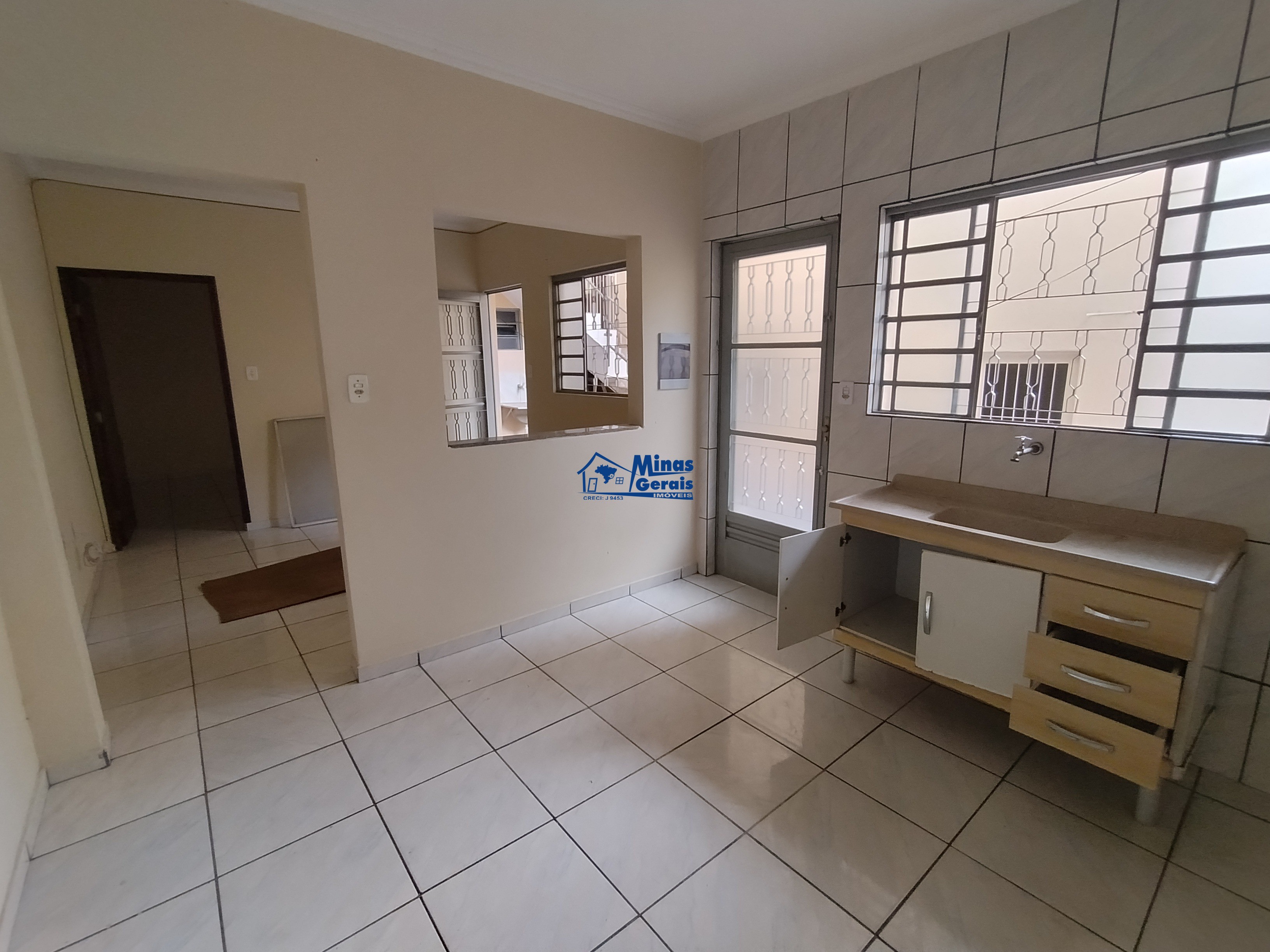 Casa para alugar com 1 quarto, 15m² - Foto 1