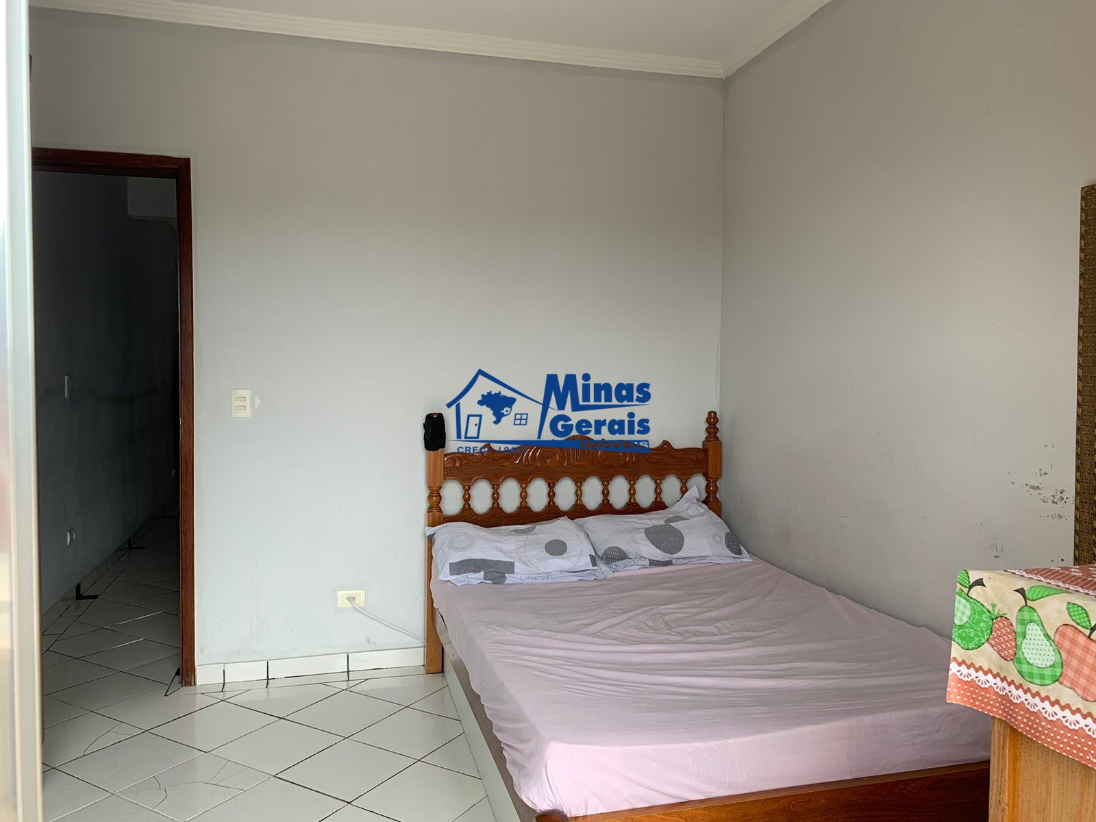 Casa à venda com 5 quartos, 125m² - Foto 9