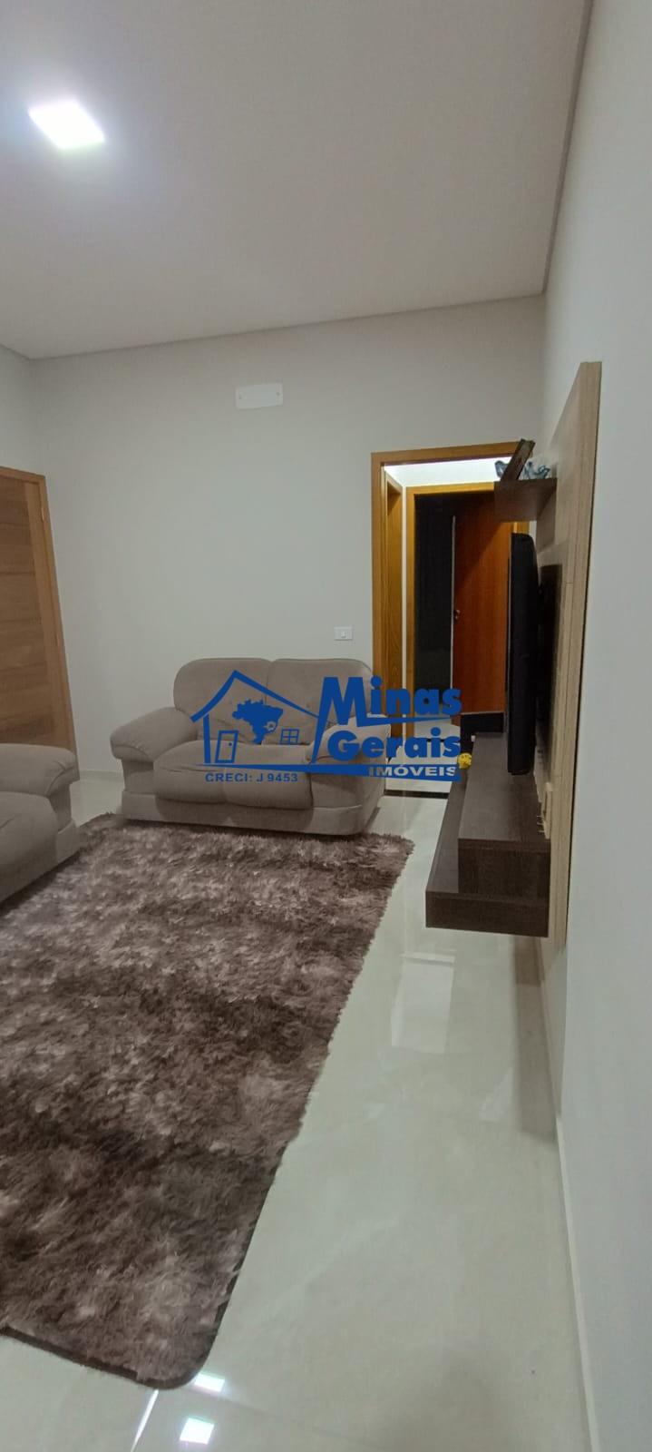 Casa à venda com 3 quartos, 100m² - Foto 5