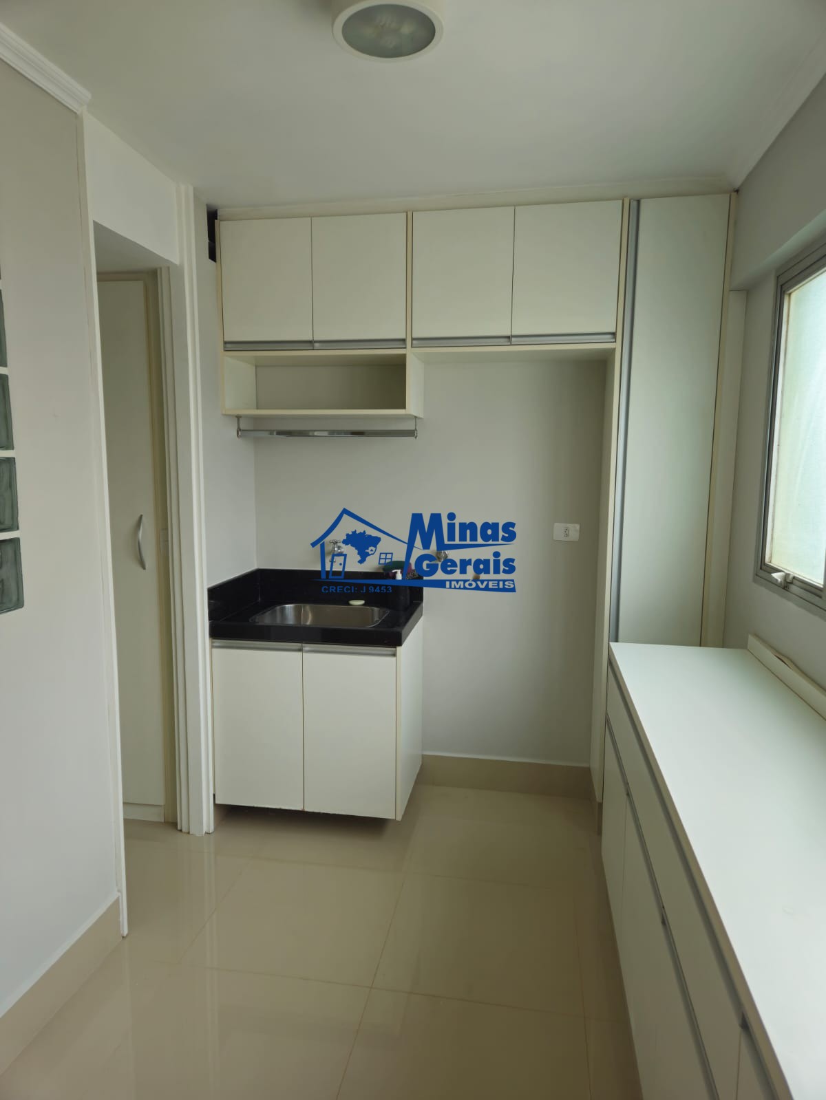 Apartamento à venda com 3 quartos, 118m² - Foto 4