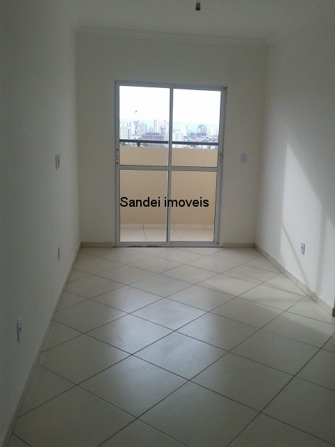 Apartamento à venda com 2 quartos, 90m² - Foto 2