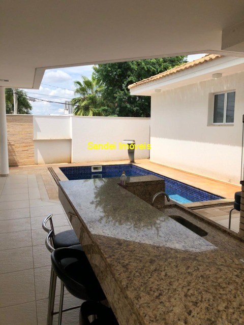 Casa de Condomínio à venda com 4 quartos, 364m² - Foto 4