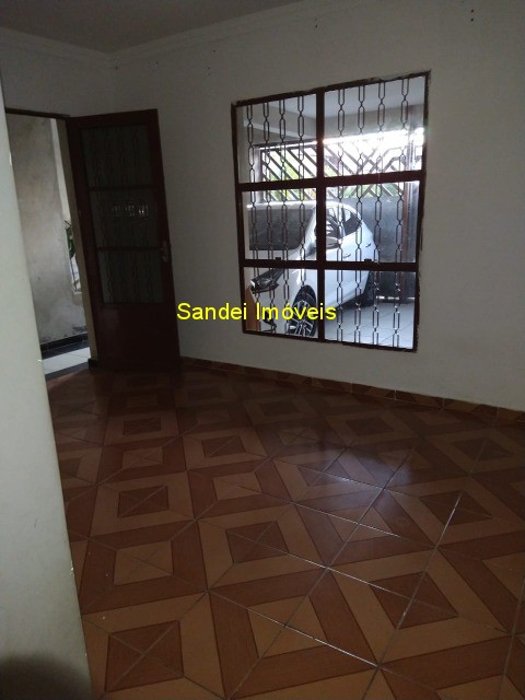 Casa à venda com 4 quartos, 250m² - Foto 13