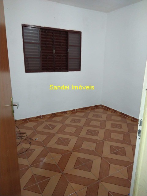 Casa à venda com 4 quartos, 250m² - Foto 16