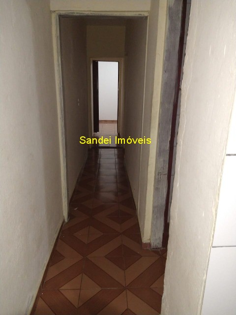 Casa à venda com 4 quartos, 250m² - Foto 15